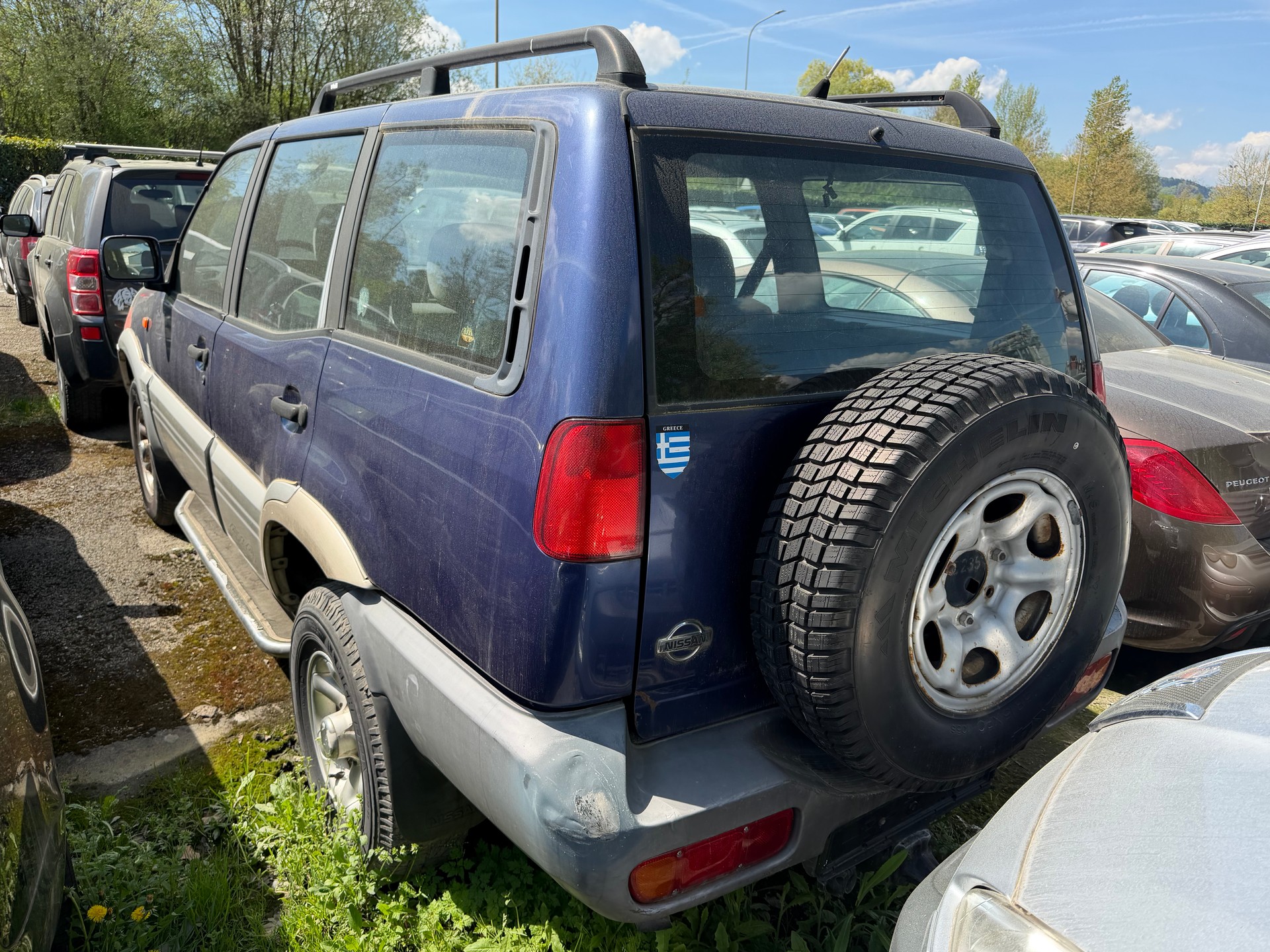 NISSAN Terrano 2.4 SE Wagon-image-3