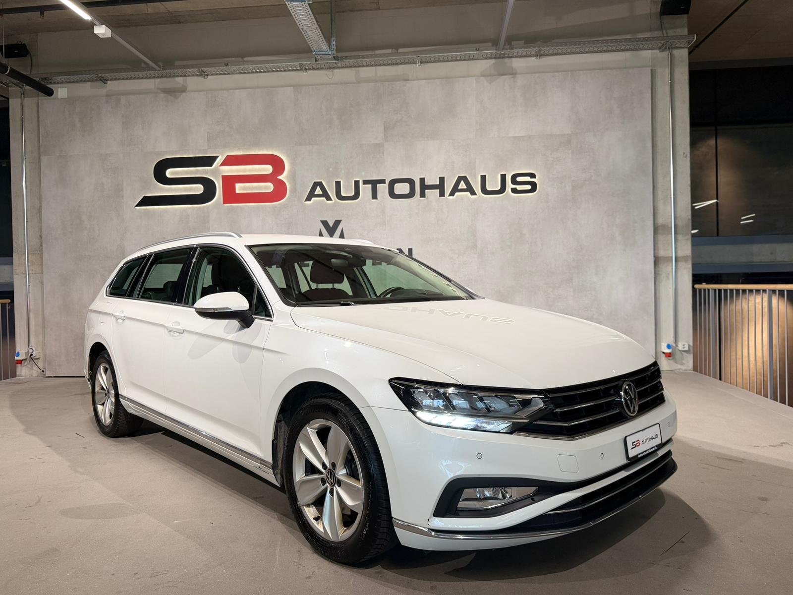 VW Passat 2.0 TDI BMT Elegance 4Motion DSG-image-1