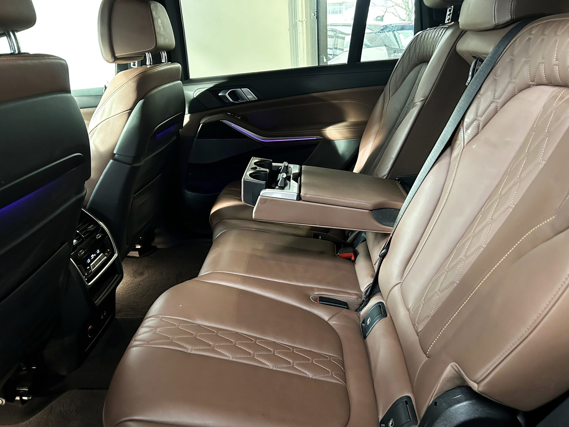 BMW X7 xDrive 48V 40d Steptronic-image-25