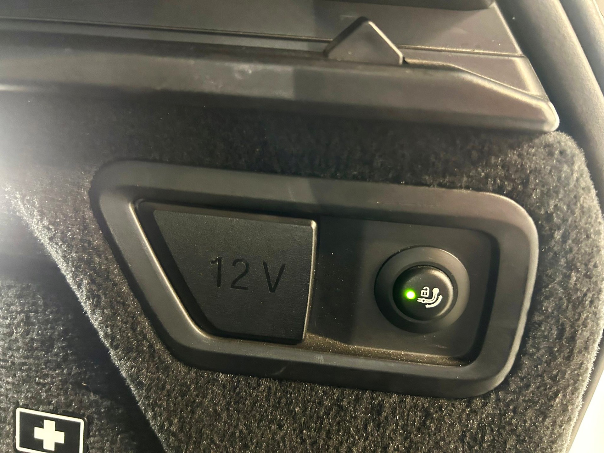 BMW X7 xDrive 48V 40d Steptronic-image-29