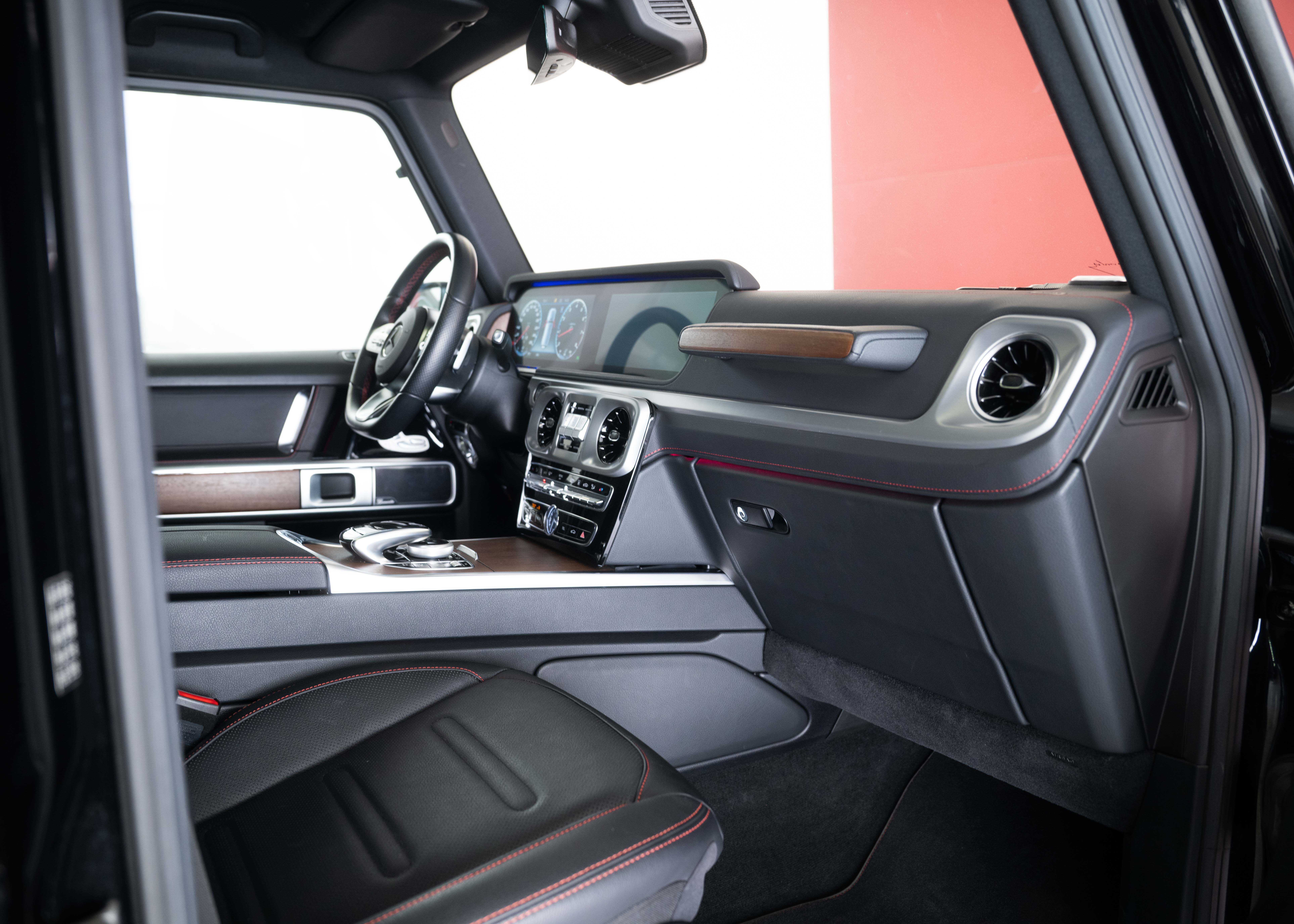 Image MERCEDES-BENZ G-500 G 500 AMG Line (Leasing 2.99%, 1st hand Swiss car, splendid condition)