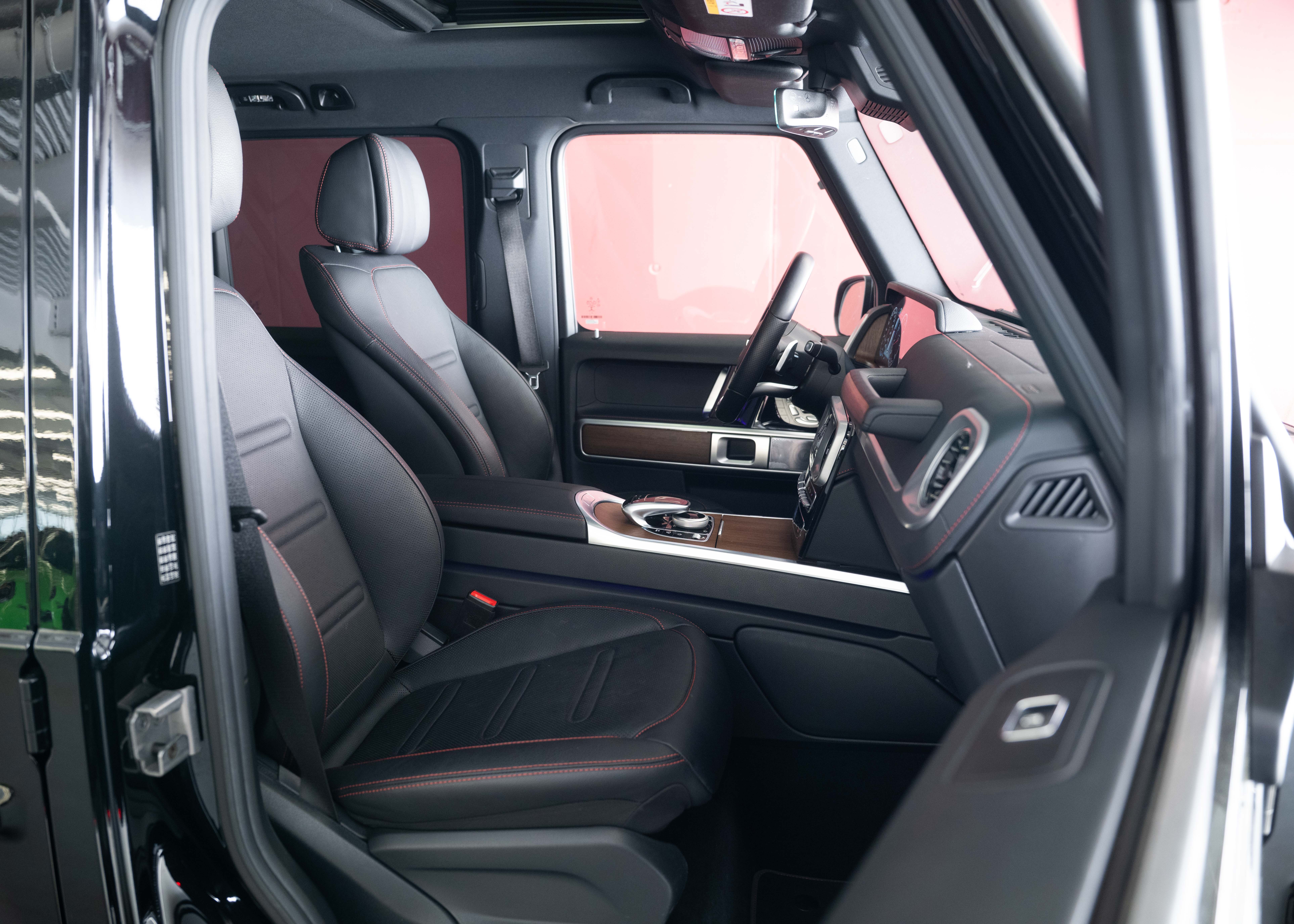 Image MERCEDES-BENZ G-500 G 500 AMG Line (Leasing 2.99%, 1st hand Swiss car, splendid condition)