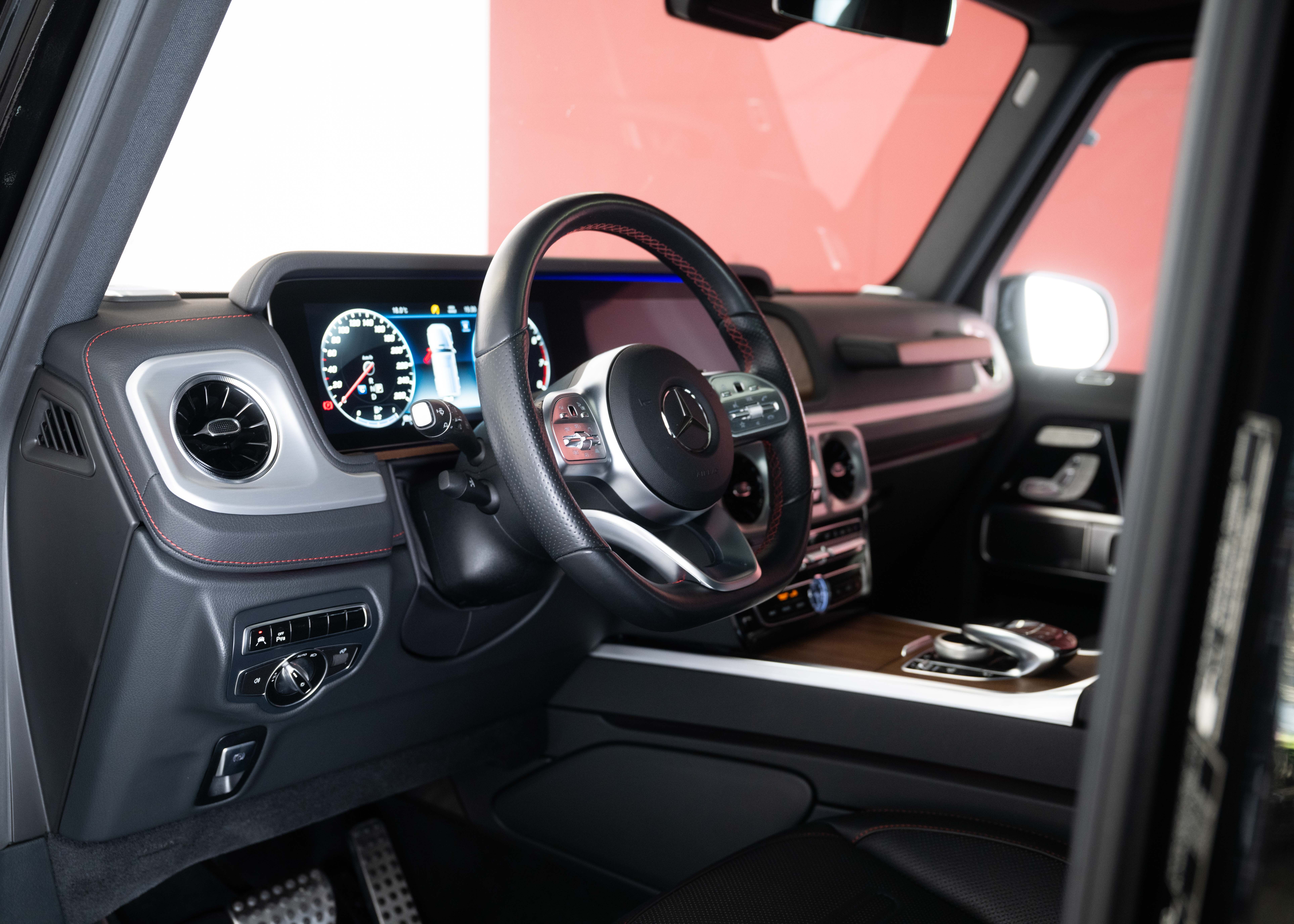 Image MERCEDES-BENZ G-500 G 500 AMG Line (Leasing 2.99%, 1st hand Swiss car, splendid condition)