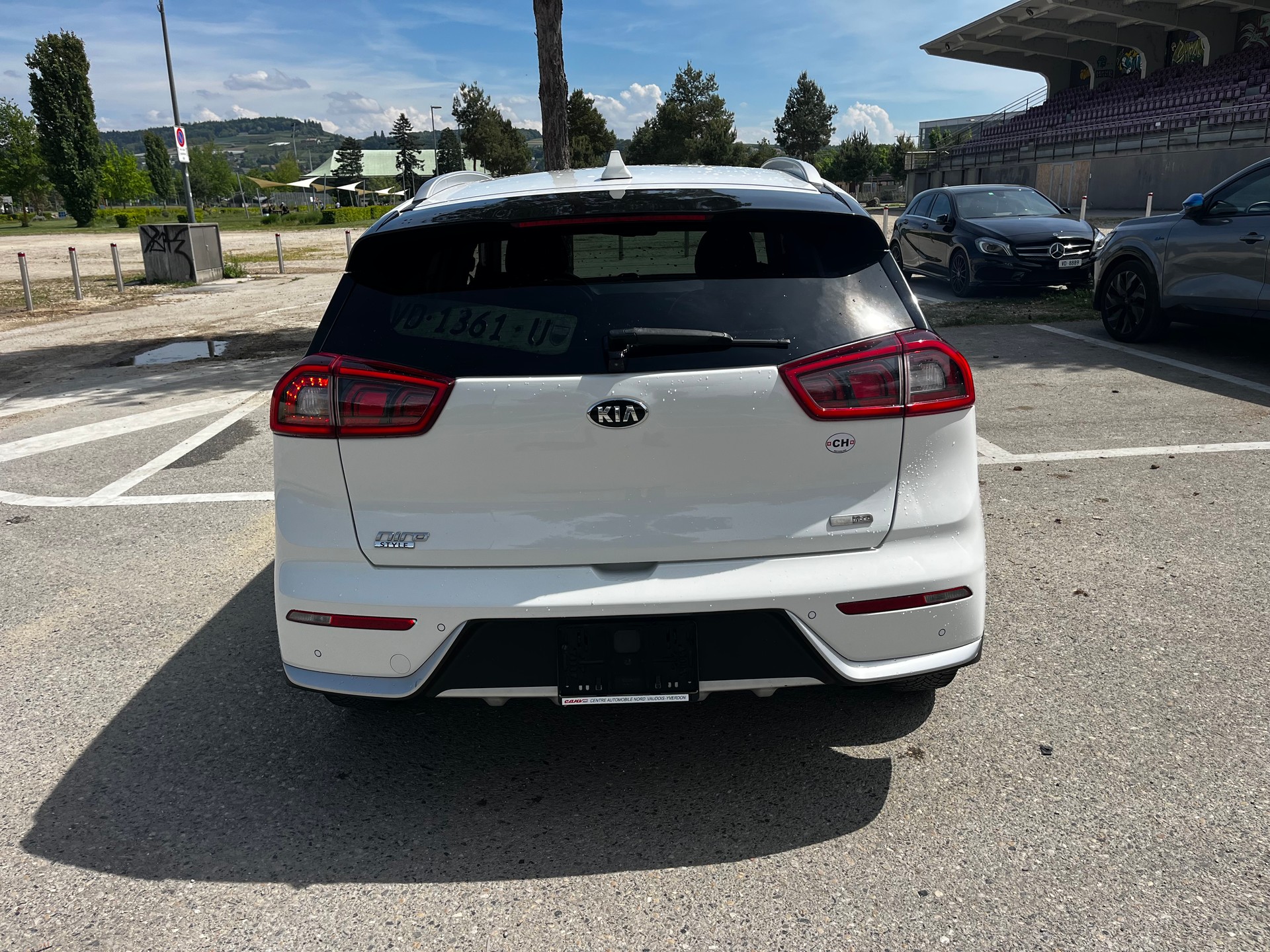 KIA Niro 1.6GDi Hybrid Style DCT-image-8
