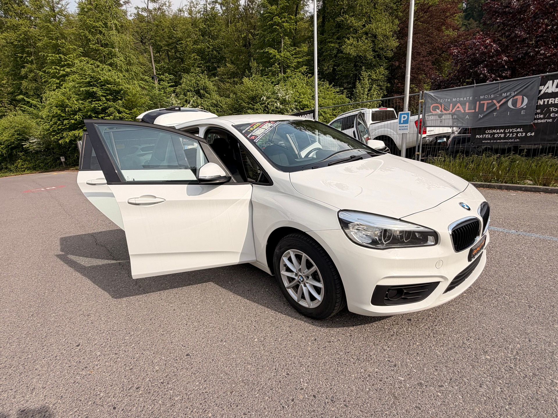 BMW 218d Gran Tourer Luxury Line-image-21