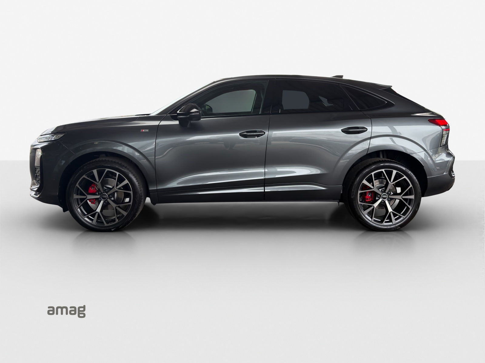 AUDI Q3 Sportback 110 kW TFSI S tronic-image-1