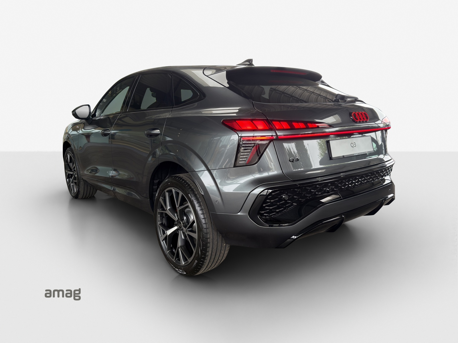 AUDI Q3 Sportback 110 kW TFSI S tronic-showroom-element-2