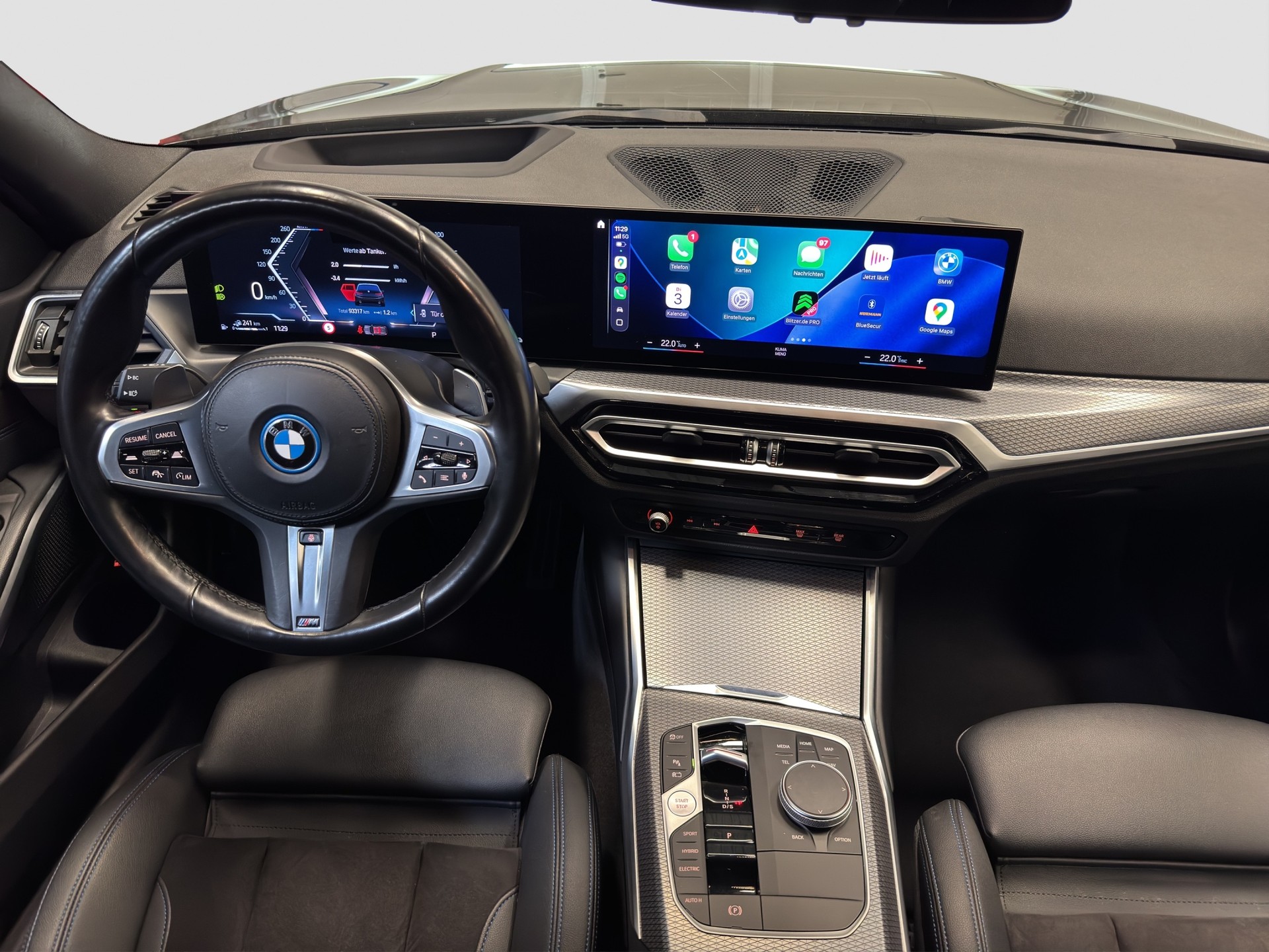 BMW 320e xDrive Touring Steptronic M Sport-image-5