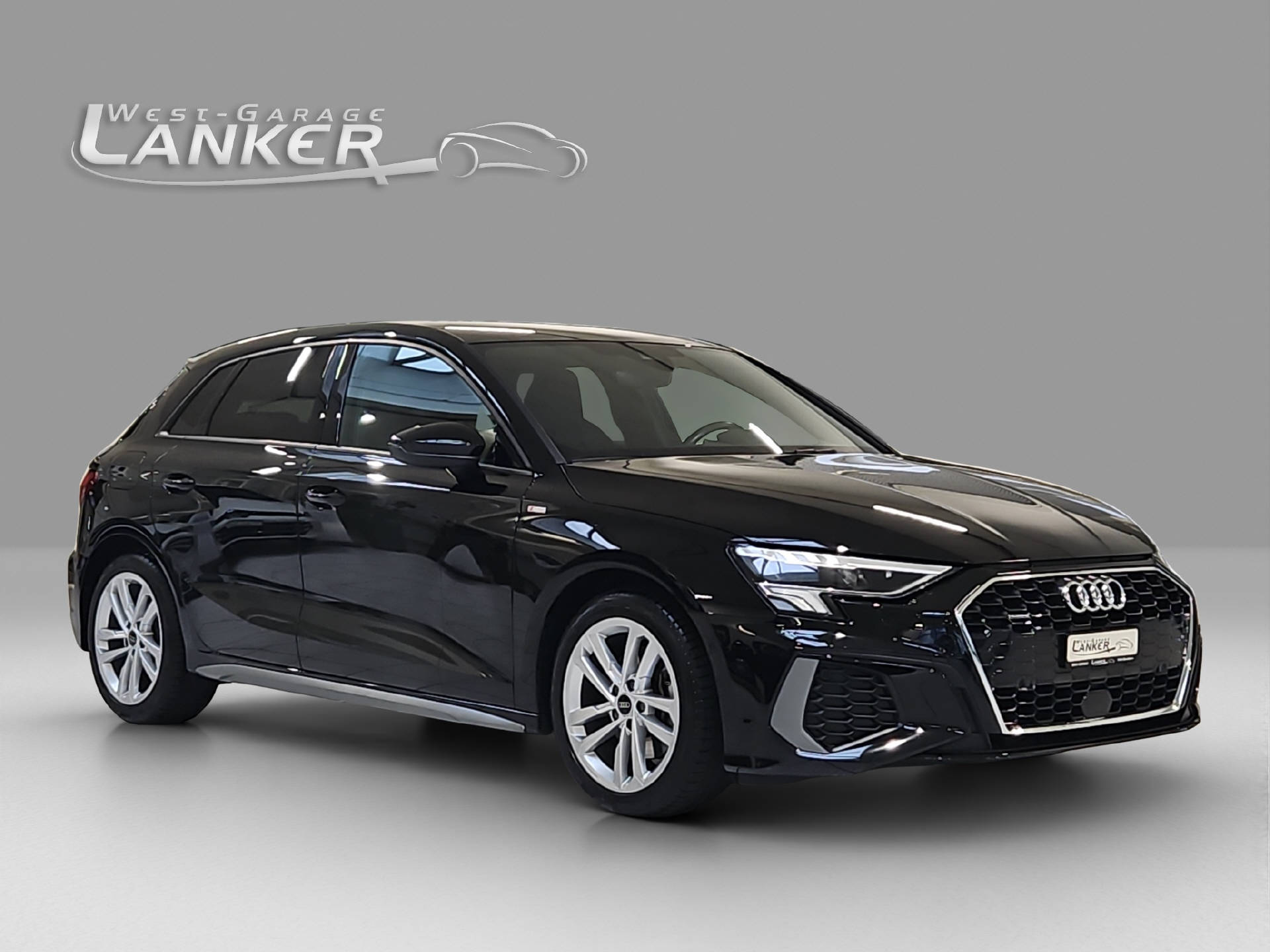 AUDI A3 Sportback 2.0 40 TFSI S Line quattro S-Tronic-showroom-element-1