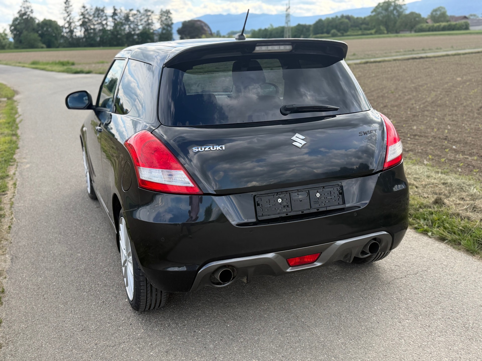 SUZUKI Swift 1.6i 16V Sport-image-10