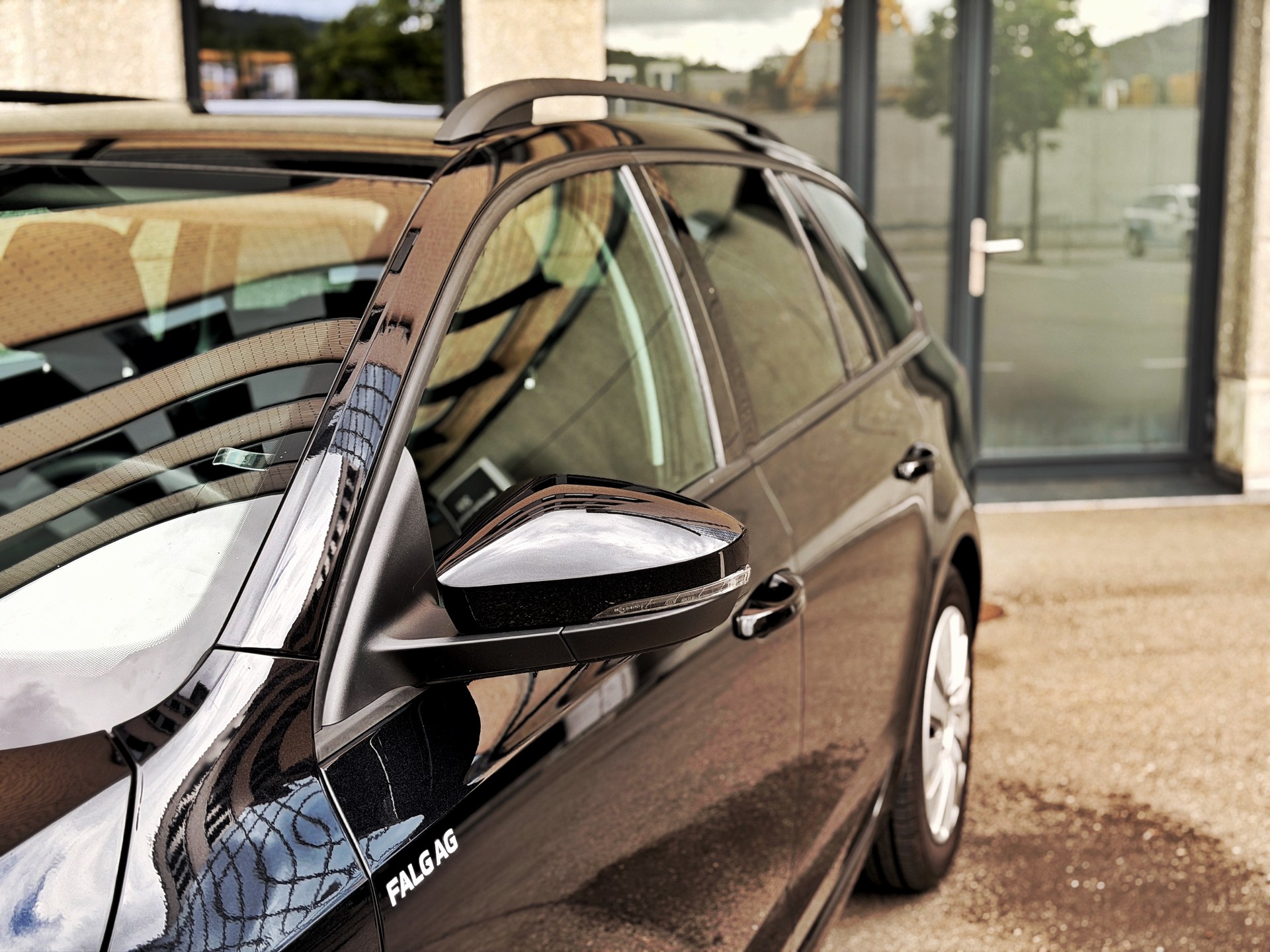 SKODA Octavia Combi 2.0 TDI Ambition DSG-image-7