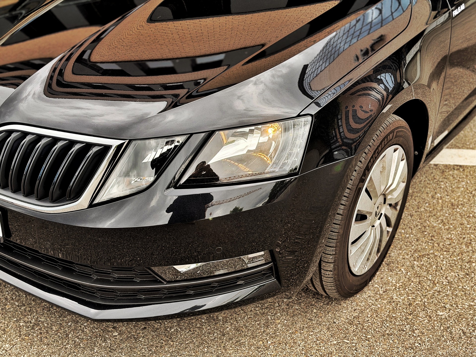 SKODA Octavia Combi 2.0 TDI Ambition DSG-image-9