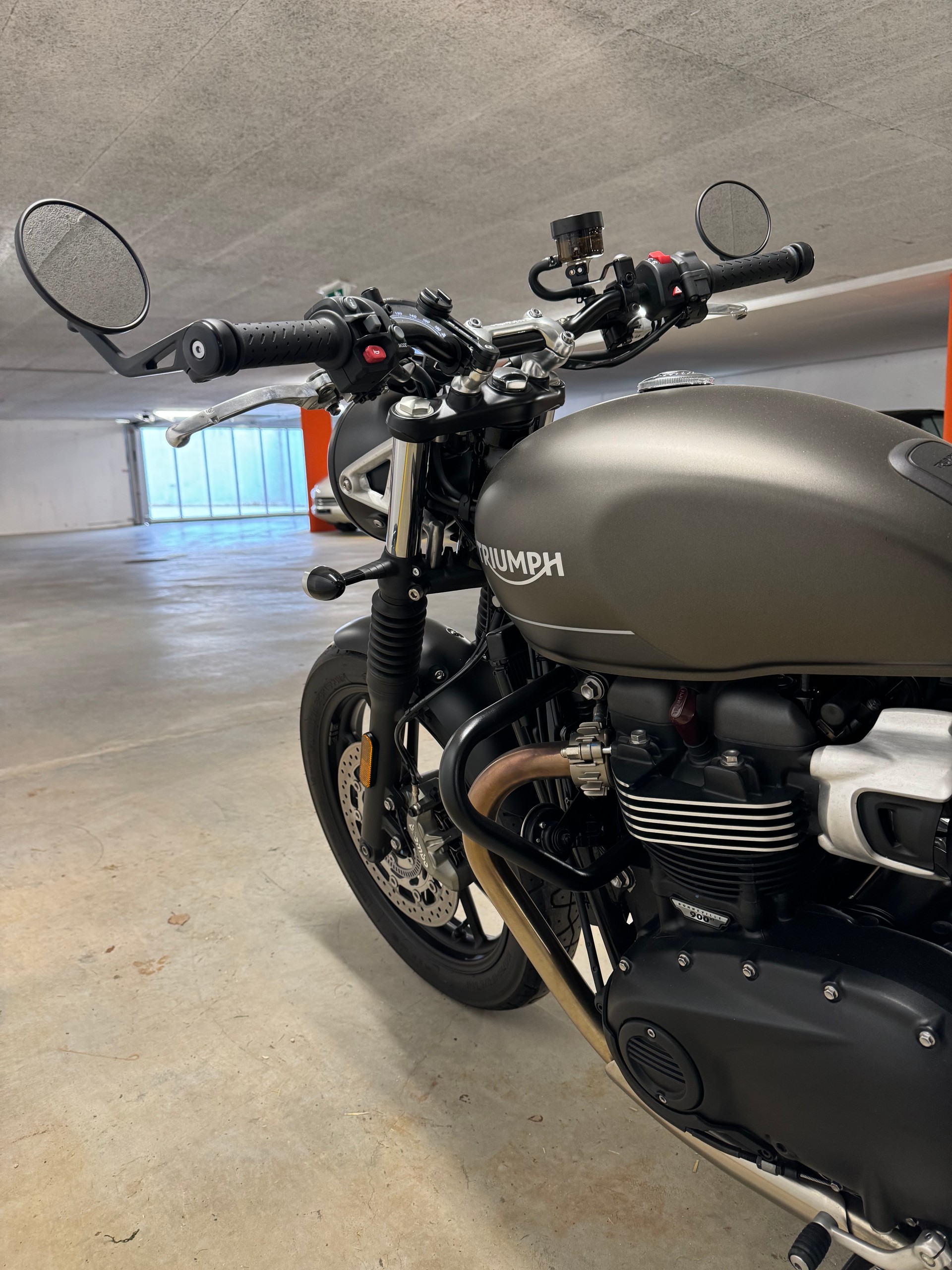 TRIUMPH Street Twin 900 Special Edition (35kW)-image-7