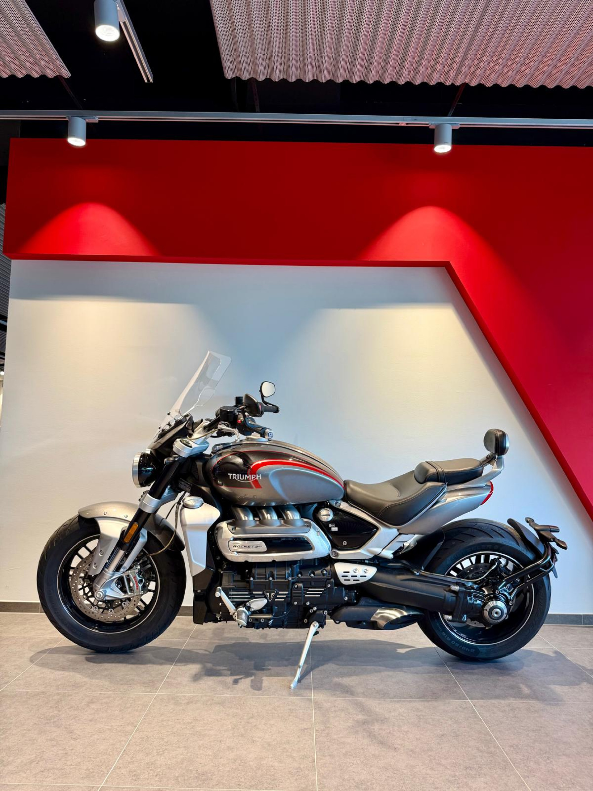 TRIUMPH Rocket 3 GT 221-showroom-element-2