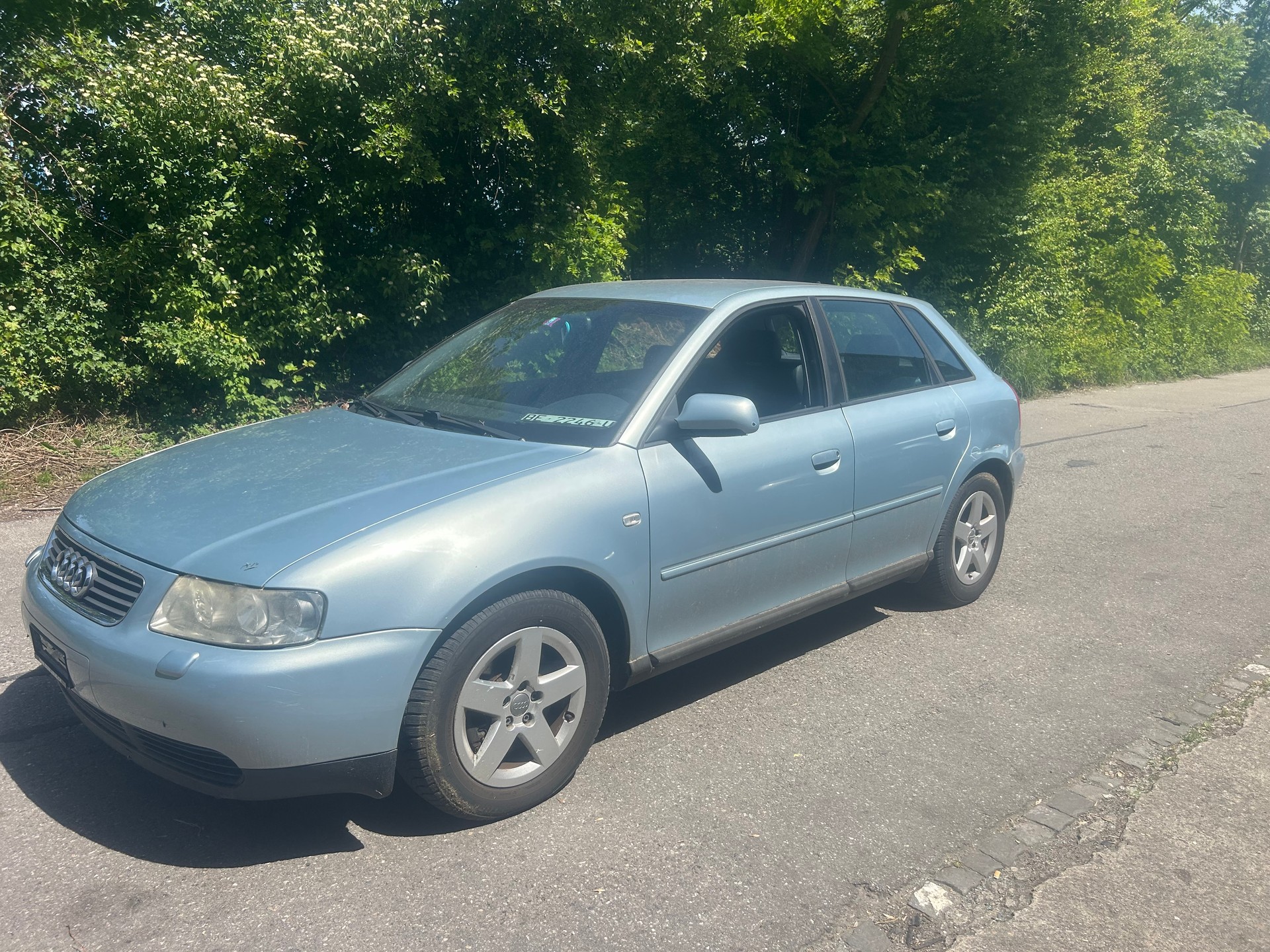 AUDI A3 1.8 T Attraction-image-1