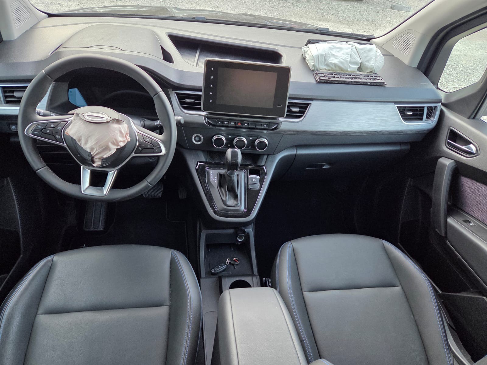 NISSAN Townstar 1.3 DIG-T L1 N-Connecta DCT WARPEL Behinderten-Fahrzeug-image-7