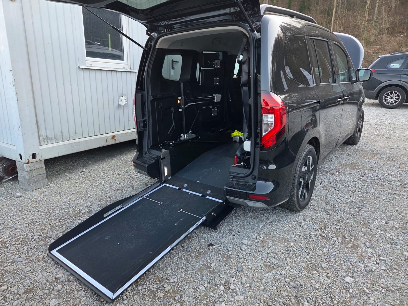NISSAN Townstar 1.3 DIG-T L1 N-Connecta DCT WARPEL Behinderten-Fahrzeug-image-10