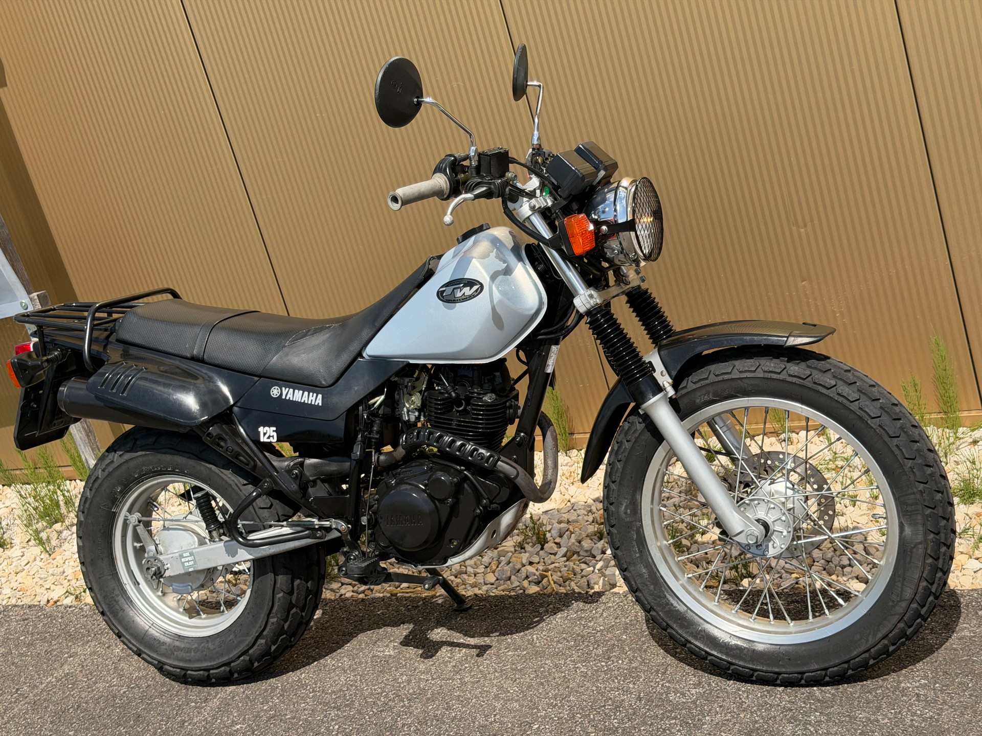 YAMAHA TW 125-showroom-element-2