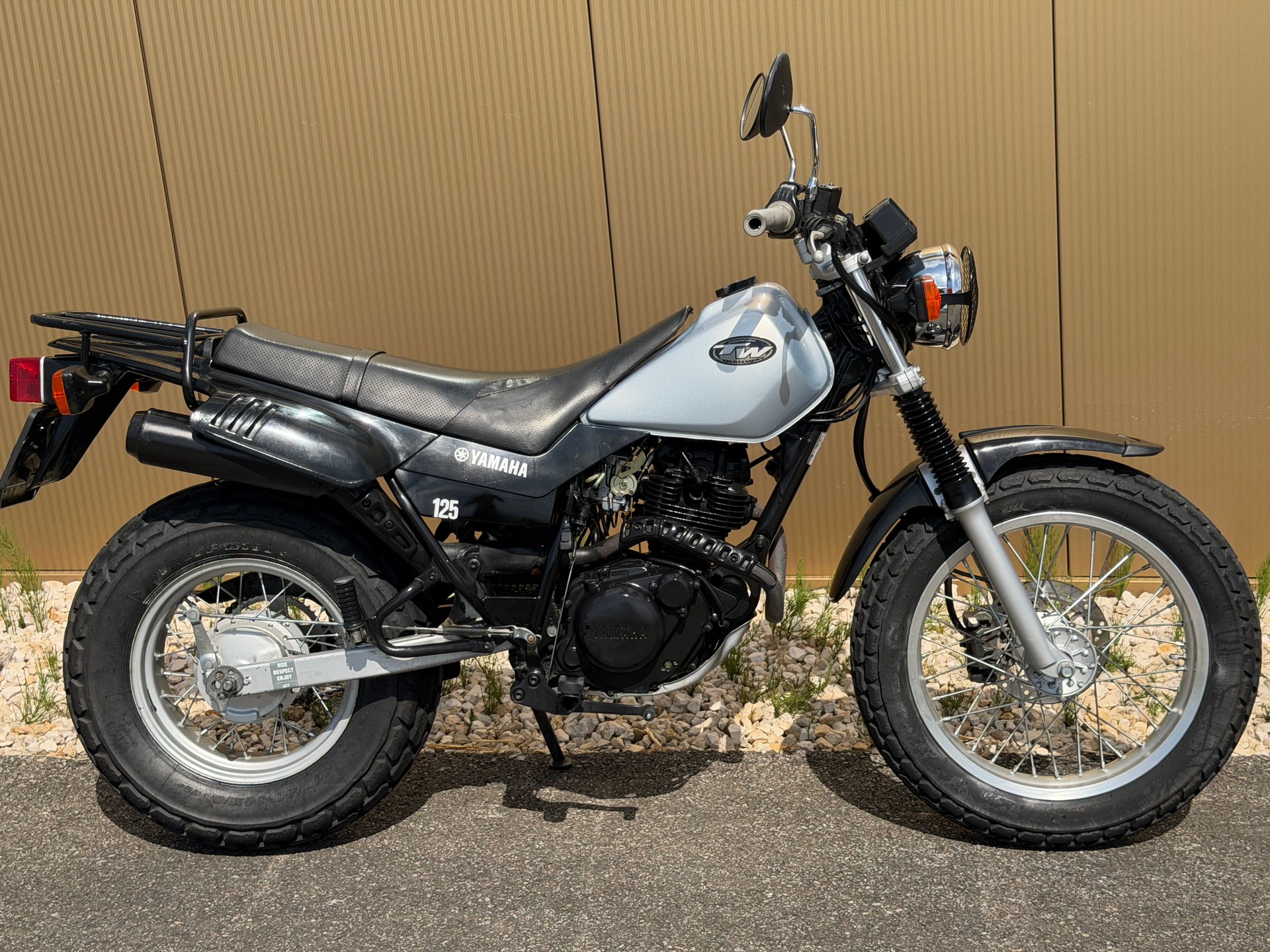 YAMAHA TW 125-showroom-element-3