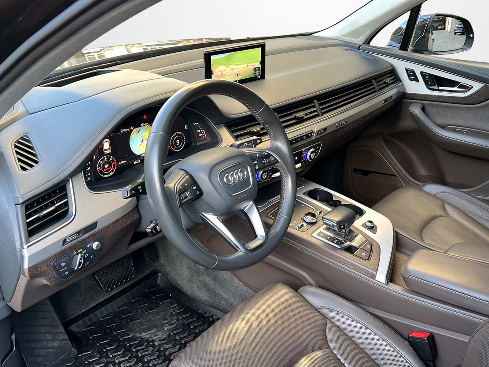 AUDI Q7 3.0 TDI quattro tiptronic-image-9