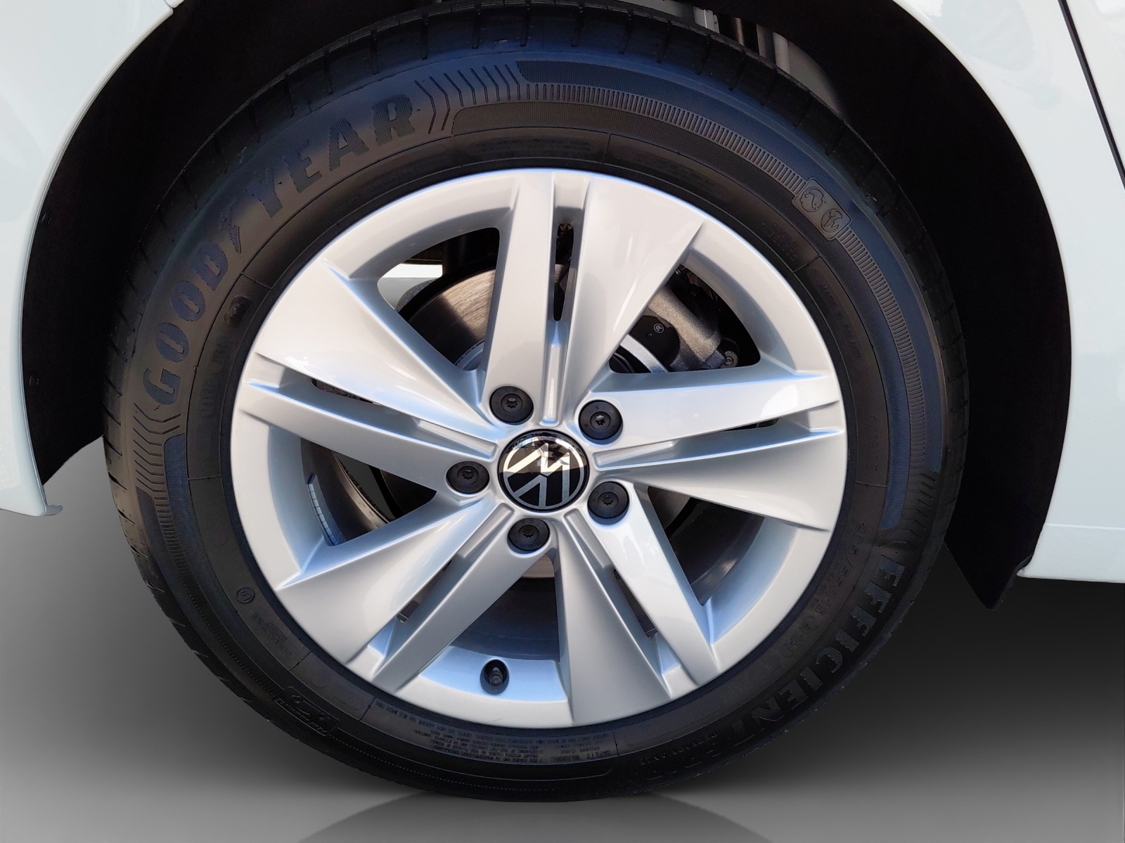 VW Golf 1.5 TSI Basis-image-13