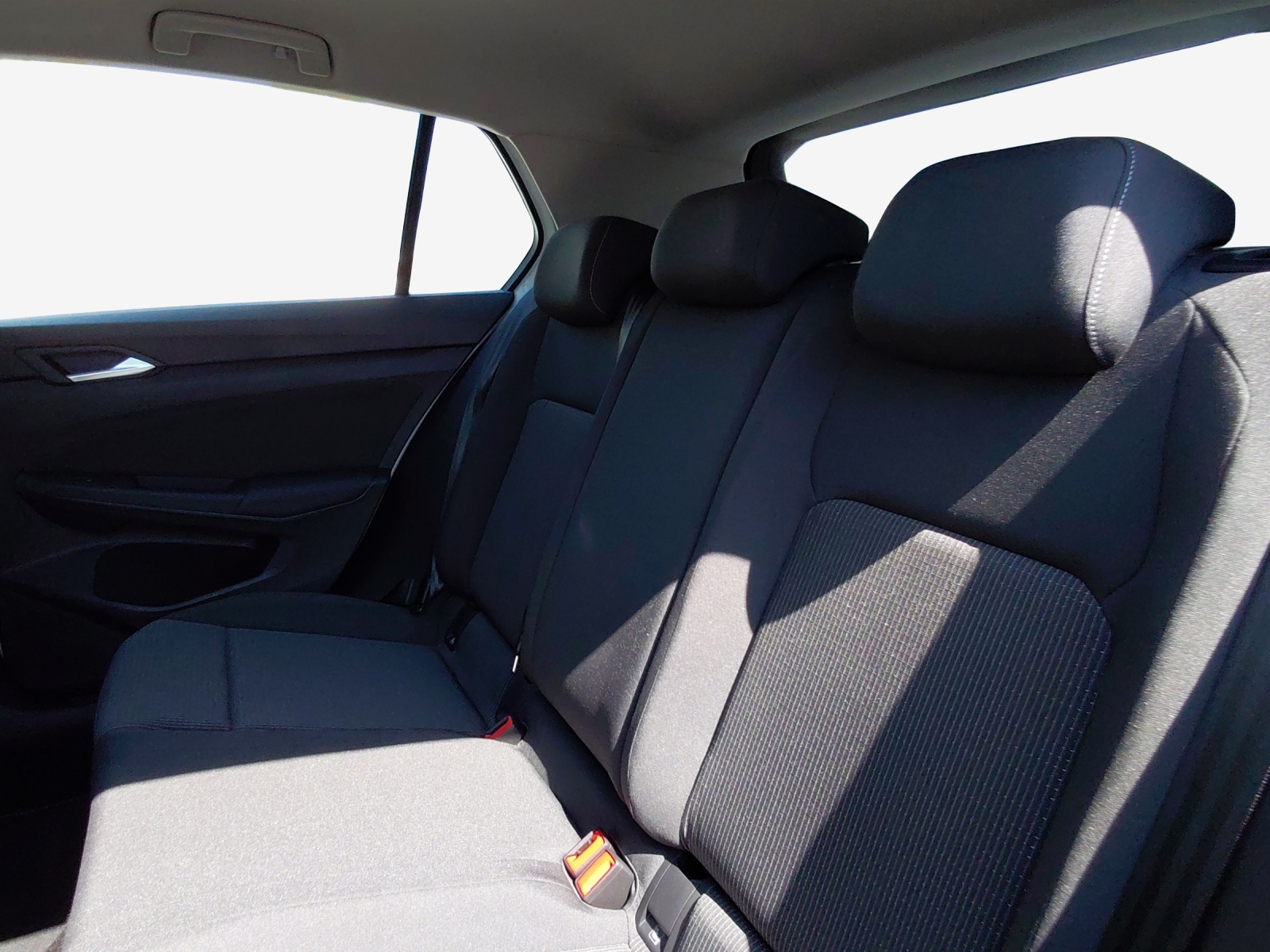 VW Golf 1.5 TSI Basis-image-11