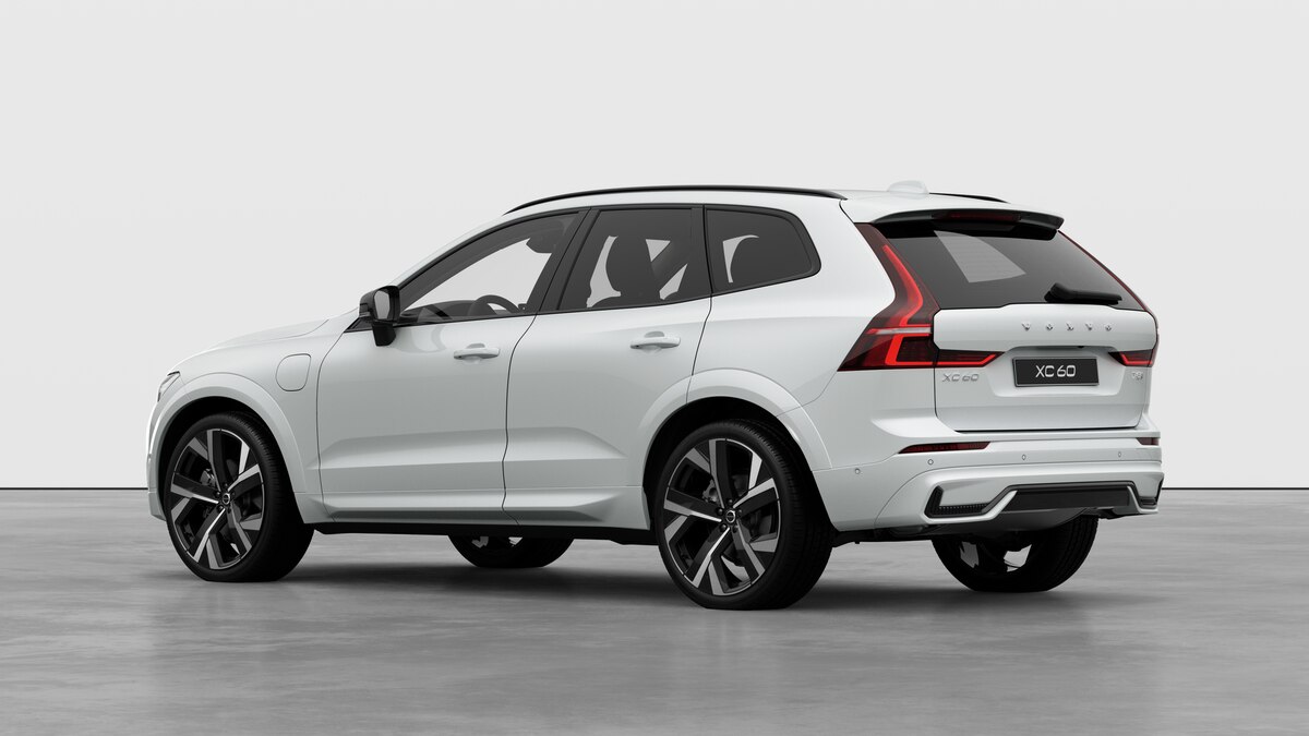 VOLVO XC60 2.0 T8 TE Ultra Dark eAWD-image-1