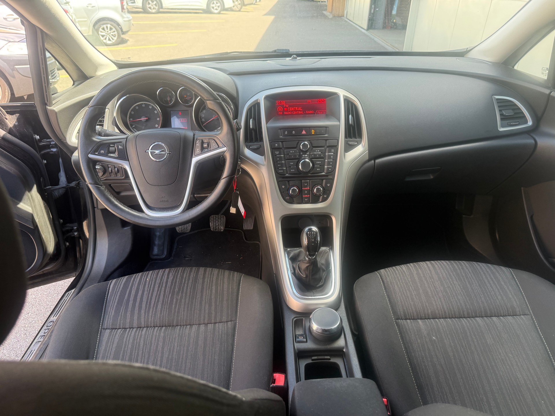 OPEL Astra 1.6i 16V Enjoy-image-6
