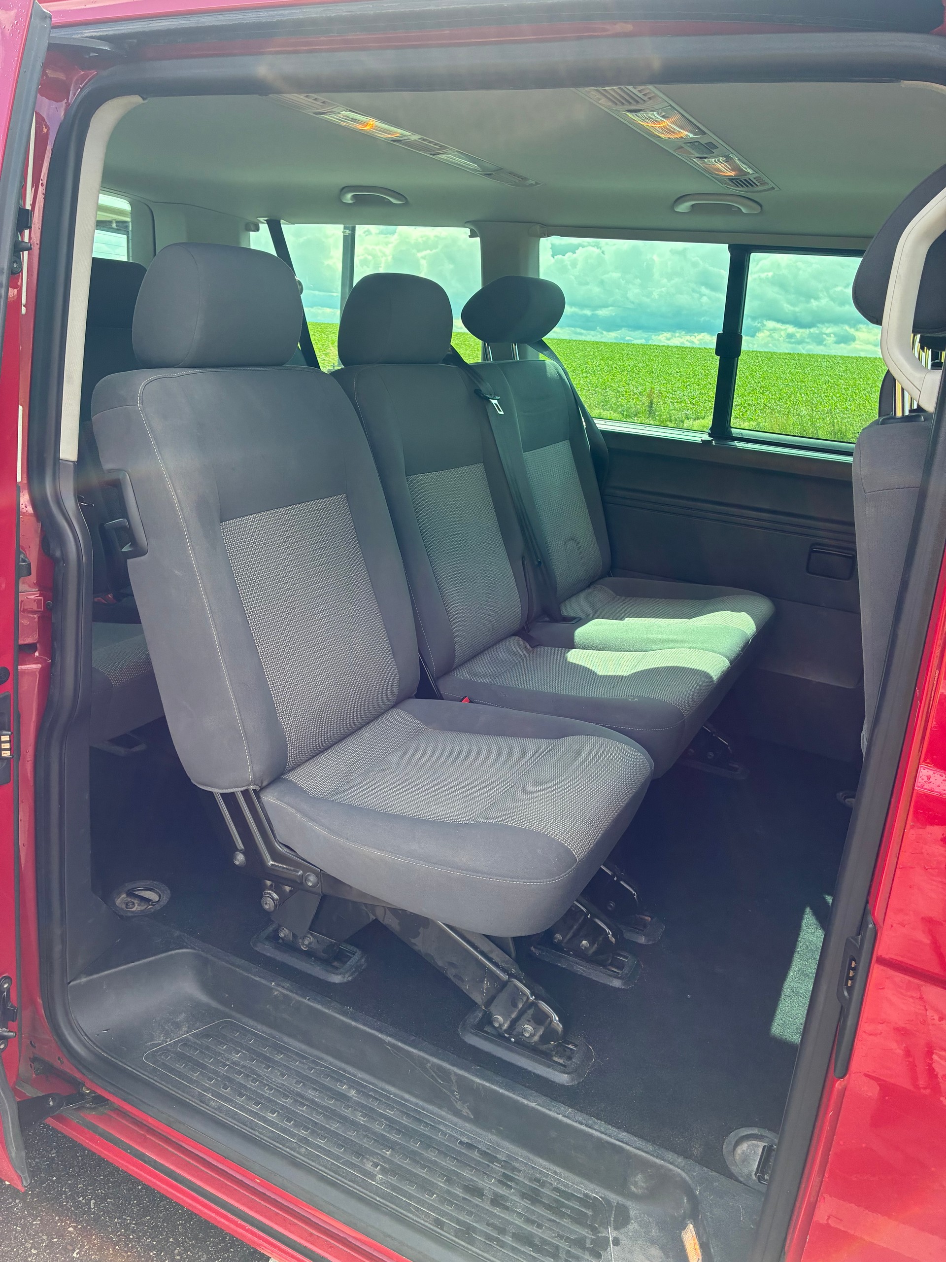 VW T5 Caravelle Comfortline 2.0 TDI CR DSG-image-7