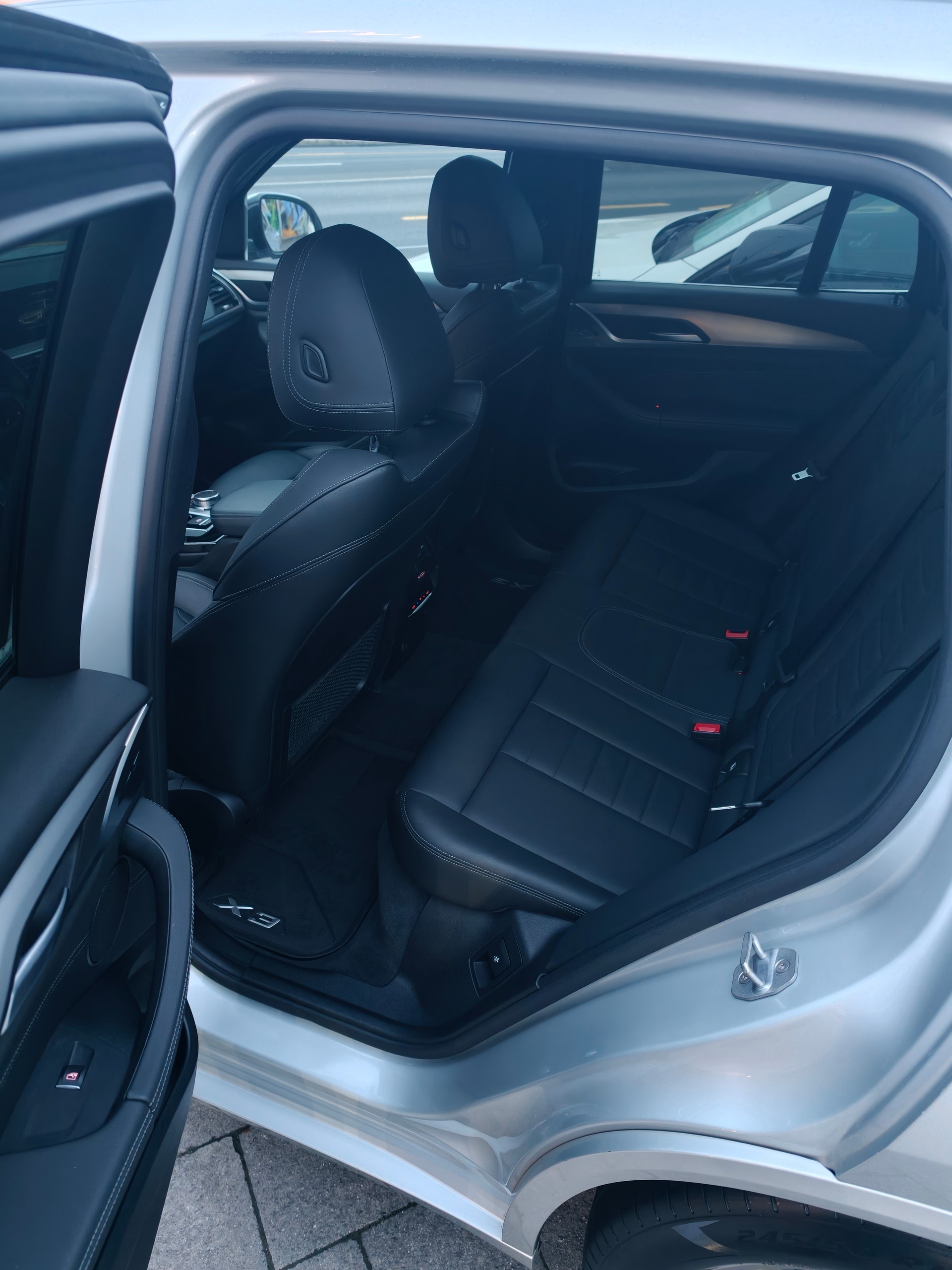 BMW 30i xDrive M-Sport-image-13