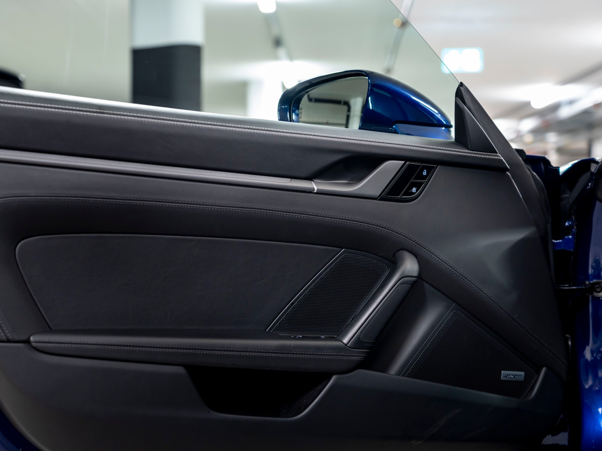 PORSCHE 911 Targa 4 PDK-image-17