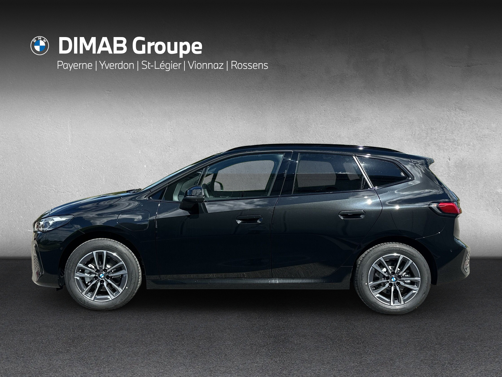 BMW 225e xDrive Active Tourer-image-1