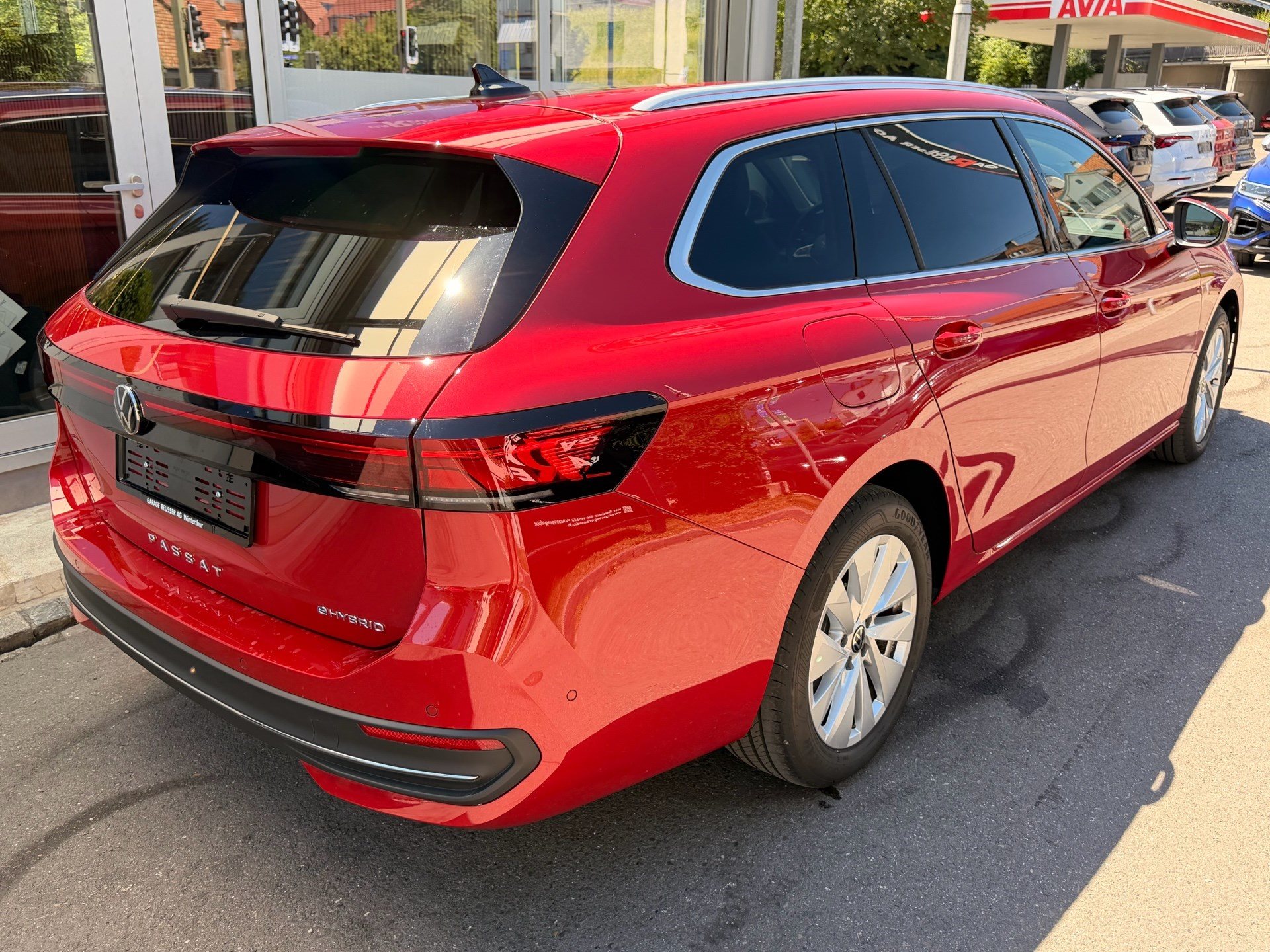 VW Passat Variant 1.5 TSI eHybrid 204 PS Business *** 5 JAHRE VW GARANTIE ***-showroom-element-3