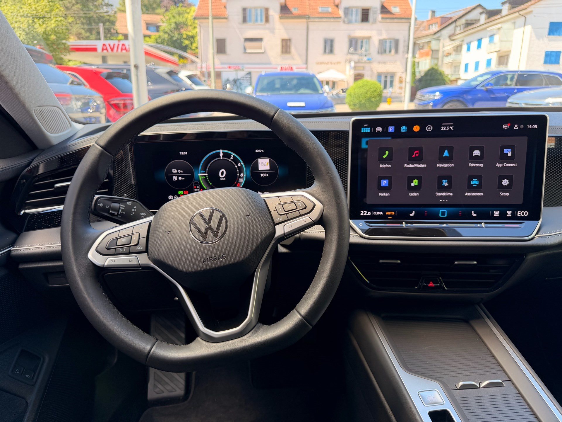 VW Passat Variant 1.5 TSI eHybrid 204 PS Business *** 5 JAHRE VW GARANTIE ***-image-8