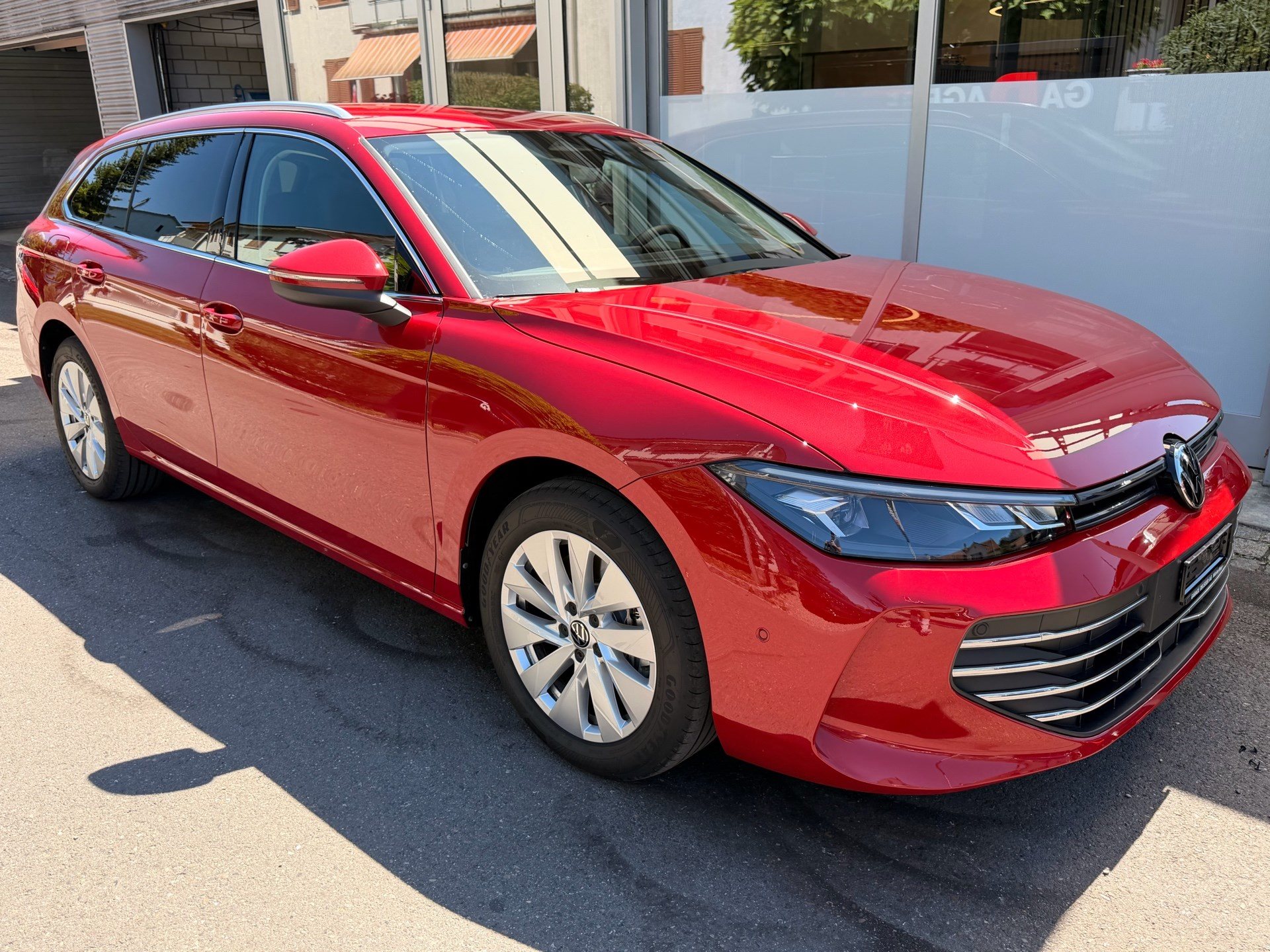 VW Passat Variant 1.5 TSI eHybrid 204 PS Business *** 5 JAHRE VW GARANTIE ***-showroom-element-2