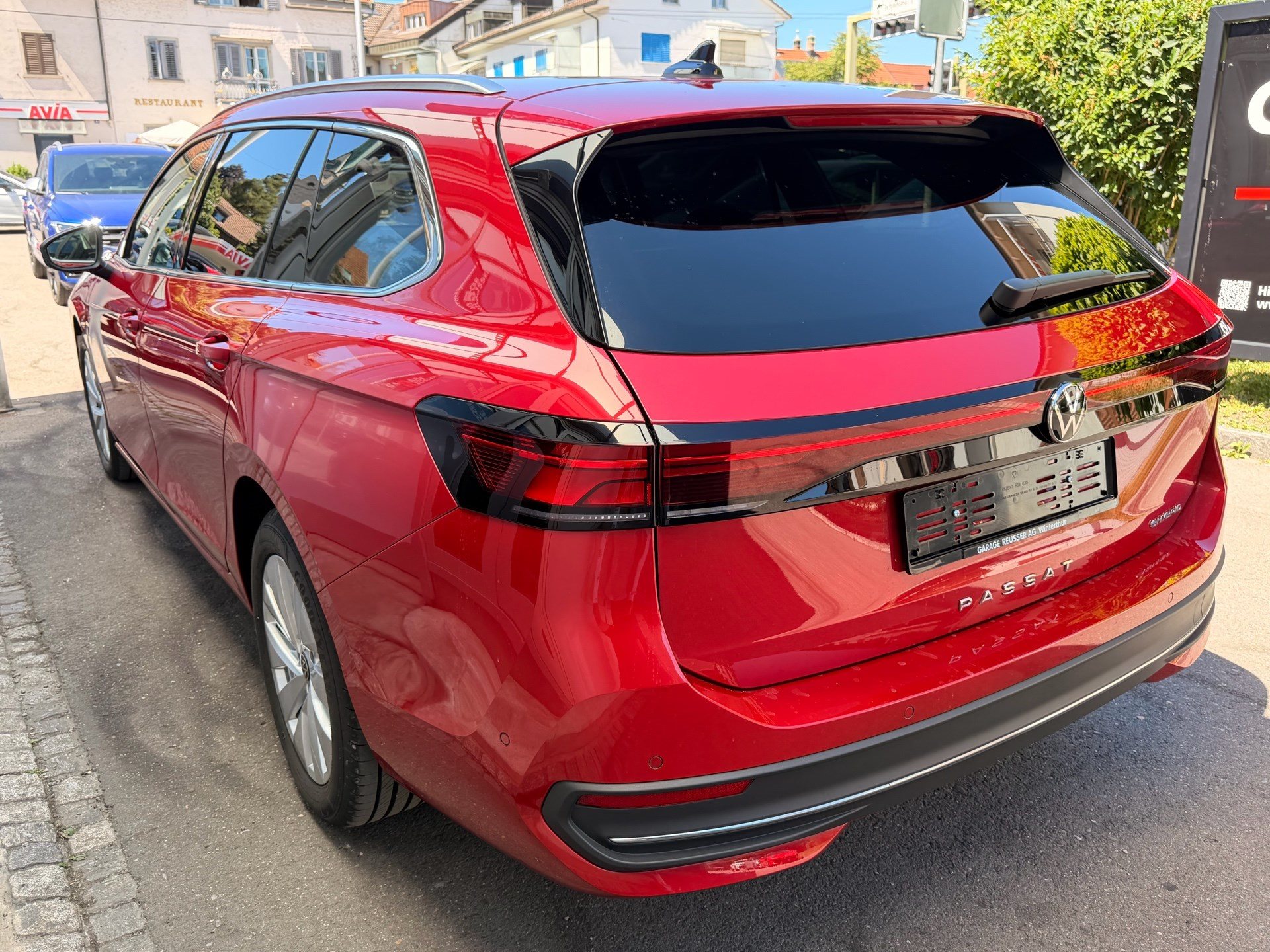 VW Passat Variant 1.5 TSI eHybrid 204 PS Business *** 5 JAHRE VW GARANTIE ***-image-5