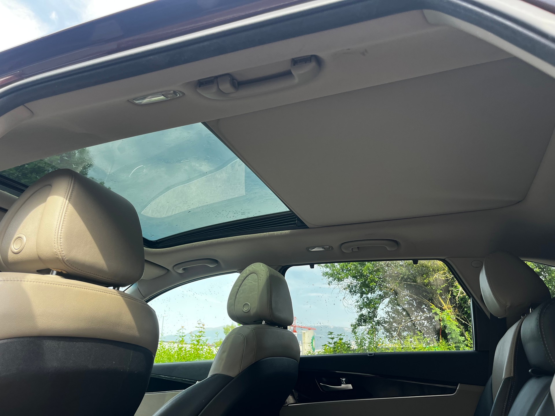 KIA Sorento 2.2 CRDI Style 5P. Automatic-image-12