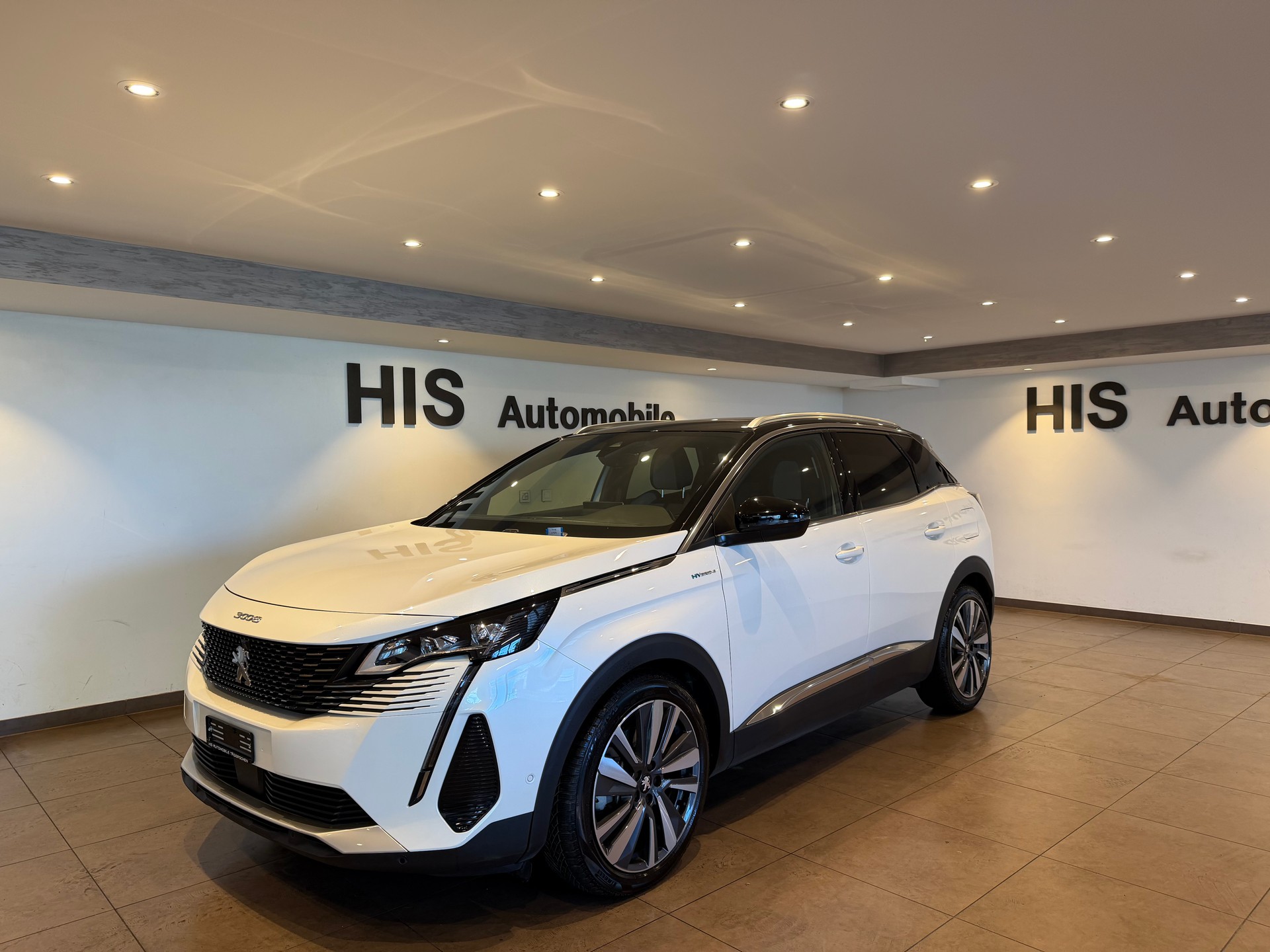 PEUGEOT 3008 1.6 Plug-in Hybrid4 GT Pack-image-1