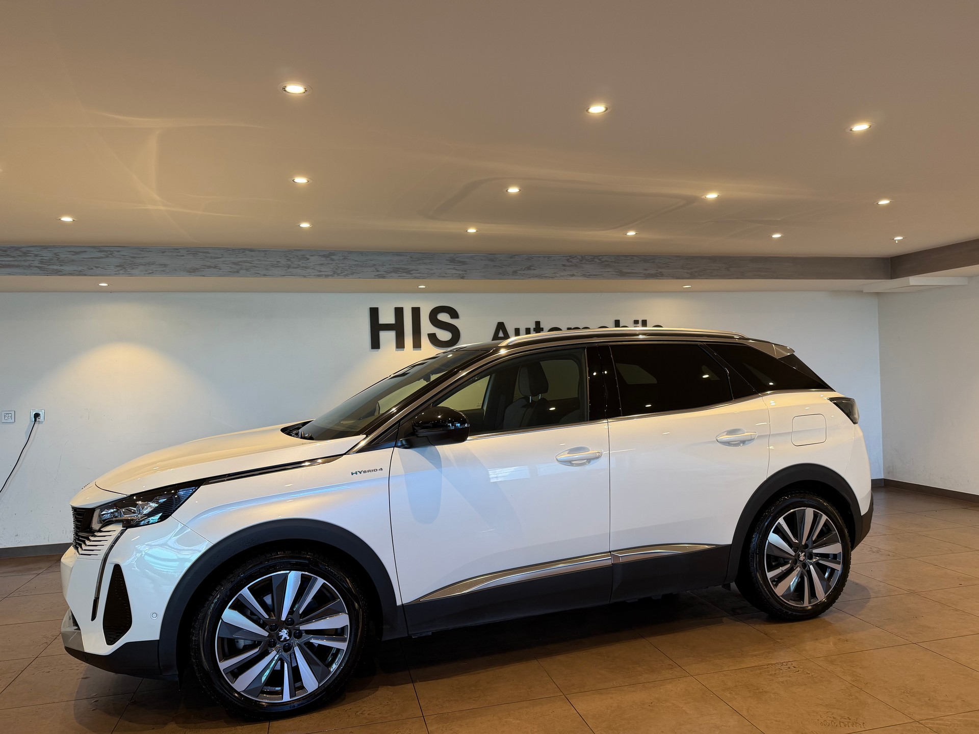 PEUGEOT 3008 1.6 Plug-in Hybrid4 GT Pack-image-2