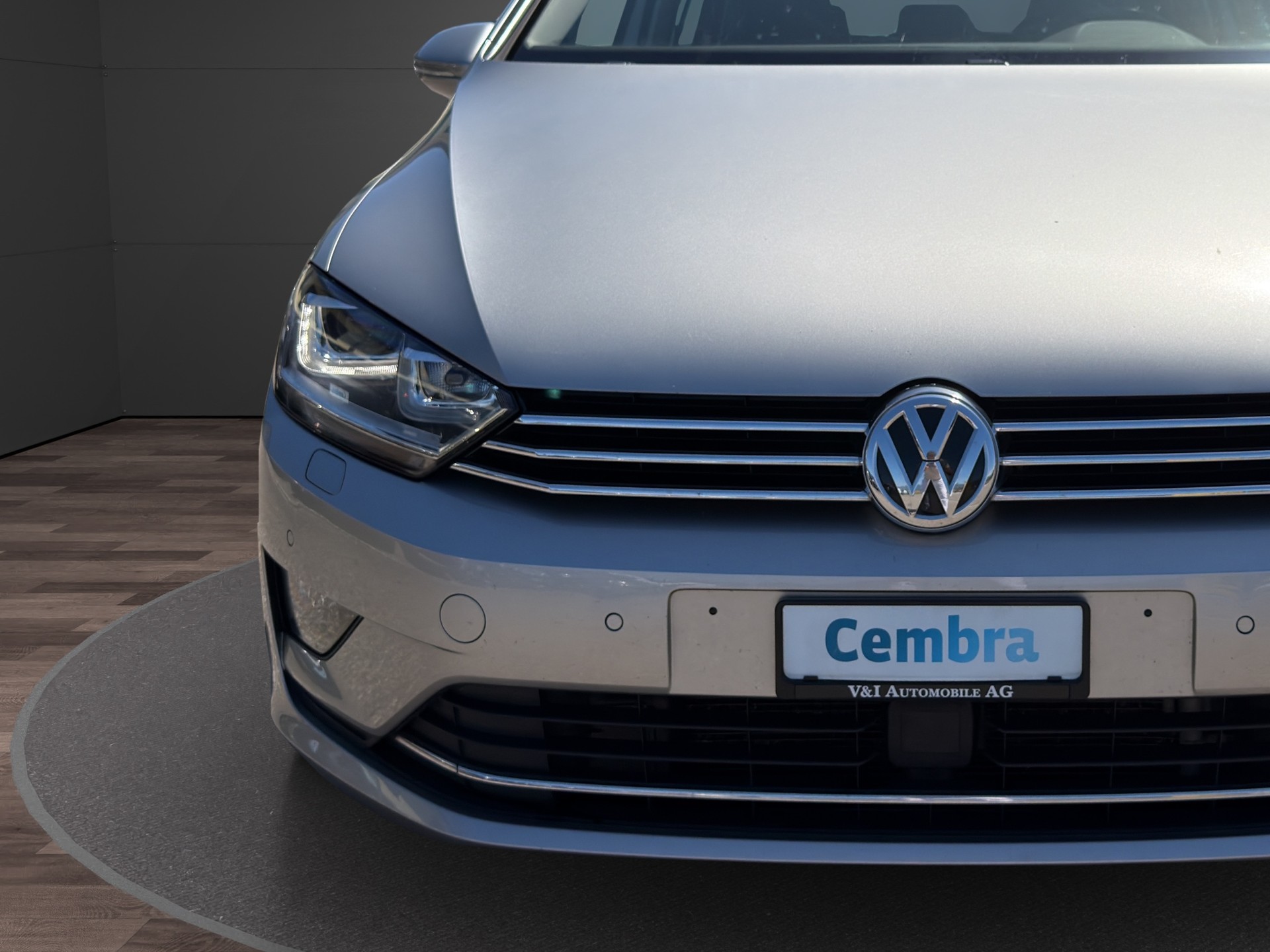 VW Golf Sportsvan 2.0 TDI Highline DSG-image-8