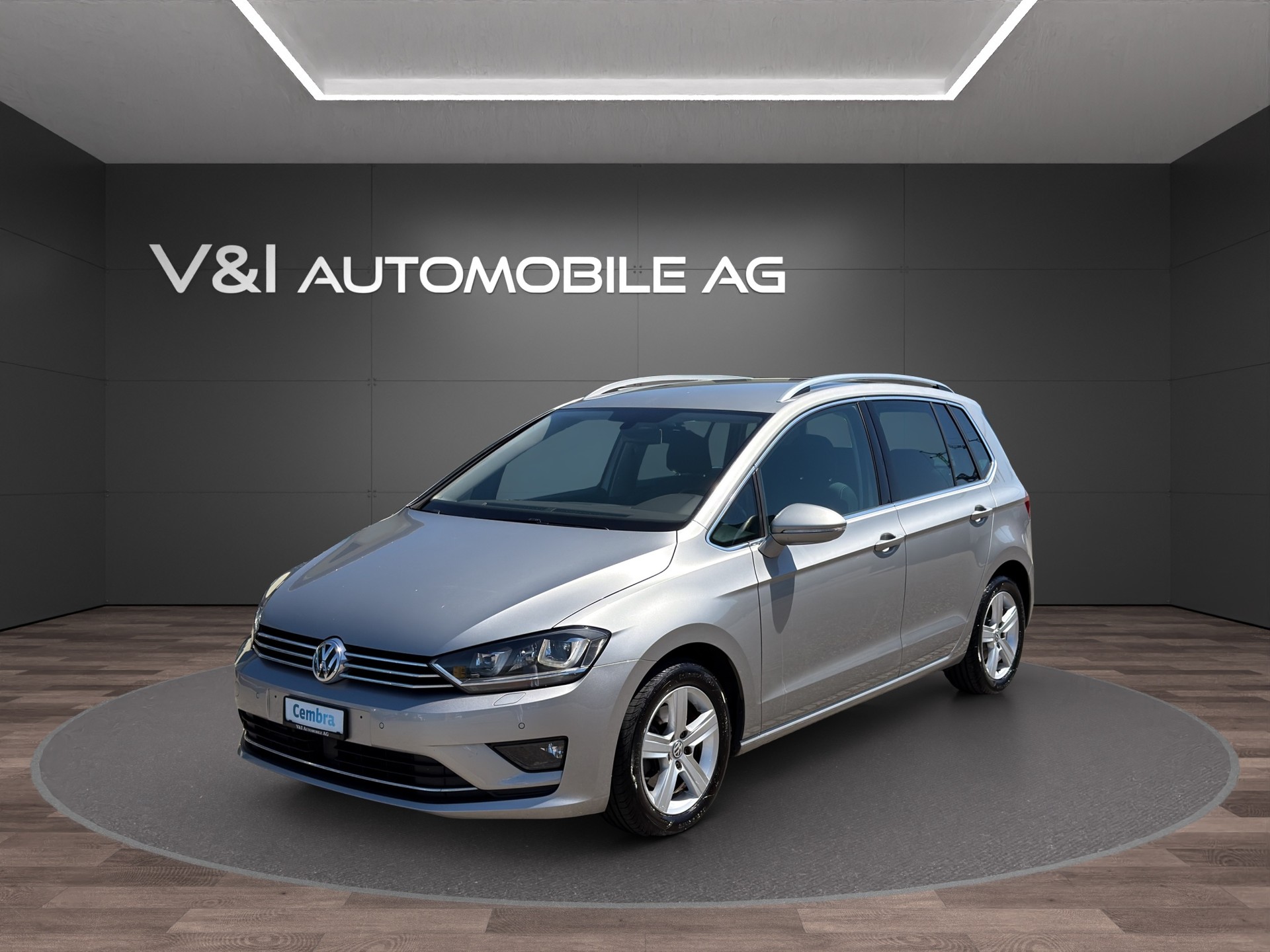 VW Golf Sportsvan 2.0 TDI Highline DSG-image-0