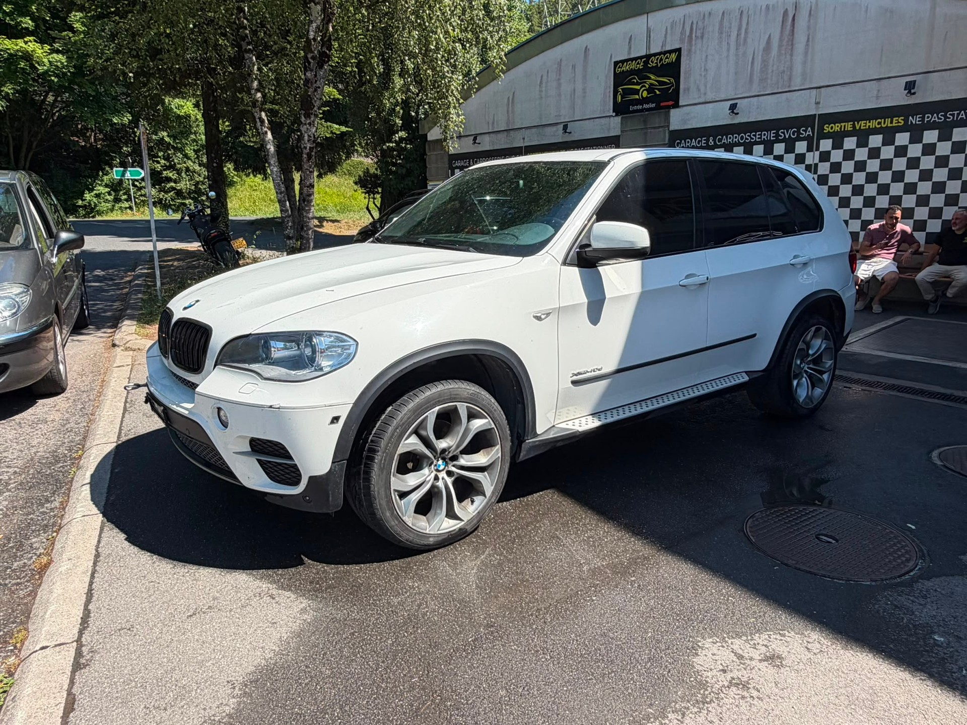 BMW X5 xDrive 40d Steptronic-image-2