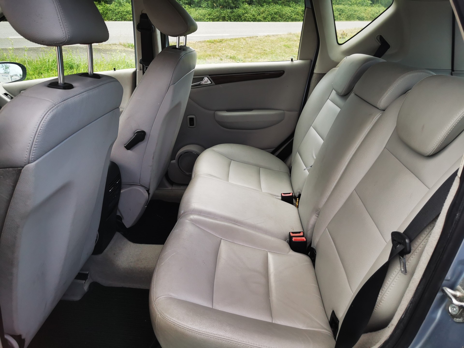 MERCEDES-BENZ A 200 Elégance-image-8