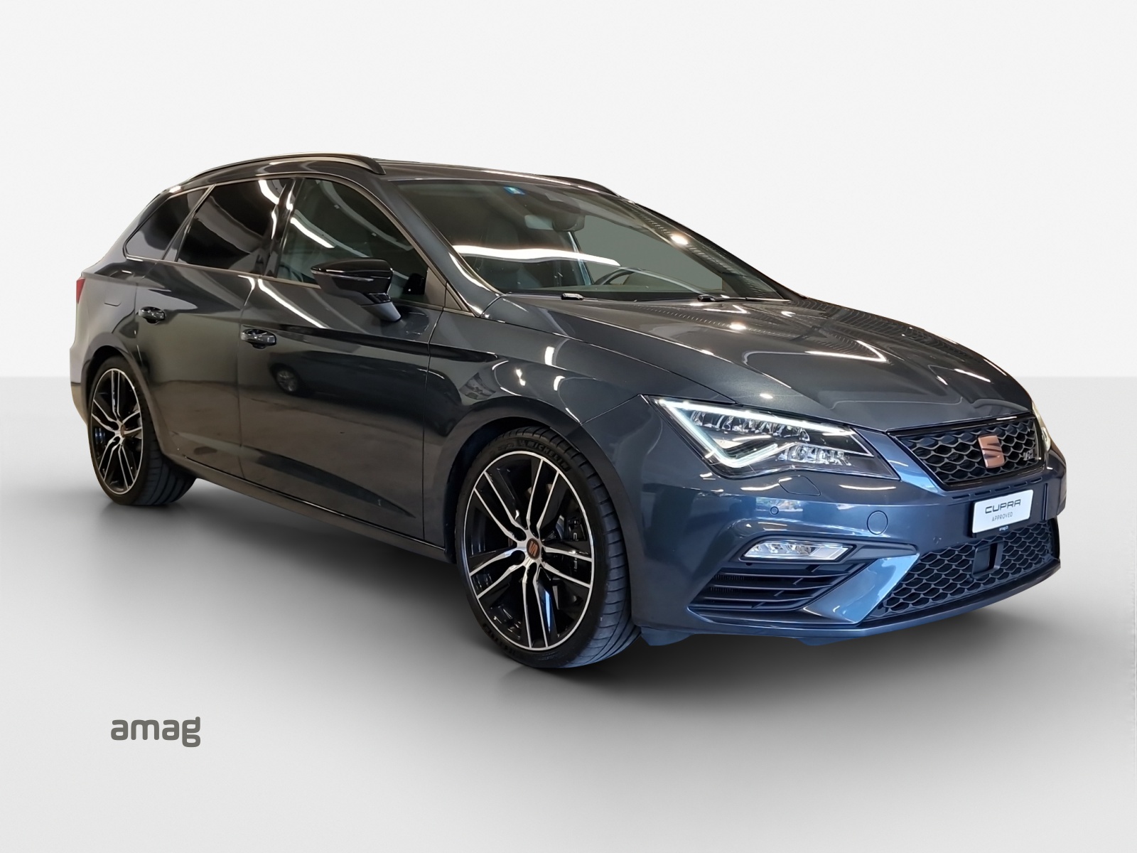 SEAT Leon ST 2.0 TSI Cupra 300 4 Drive DSG-image-5