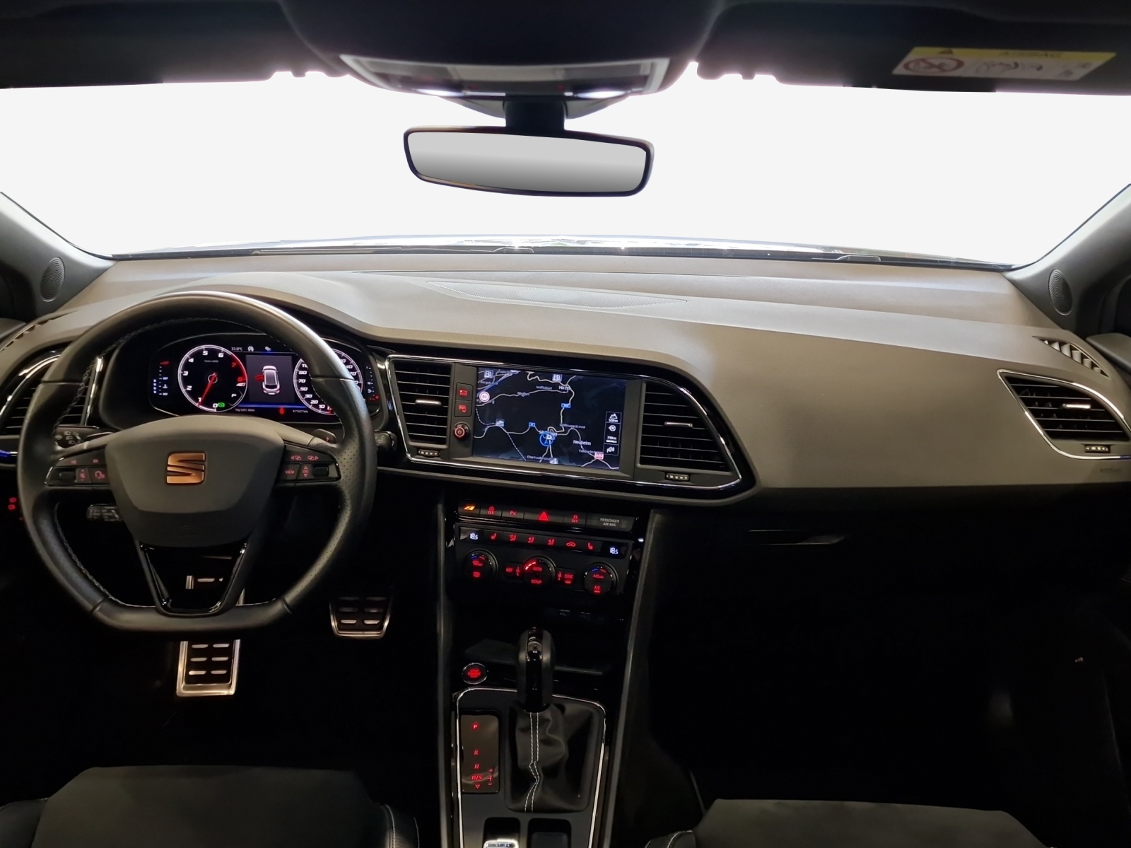SEAT Leon ST 2.0 TSI Cupra 300 4 Drive DSG-image-8