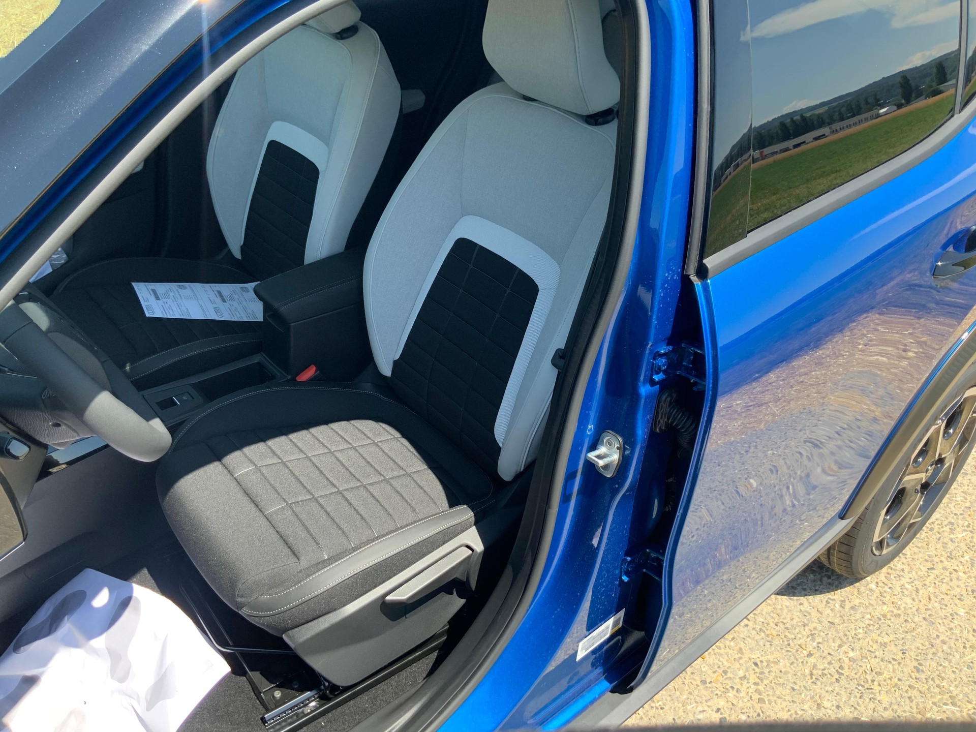 CITROEN C3 1.2 Hybrid Edition Tricolore-image-6