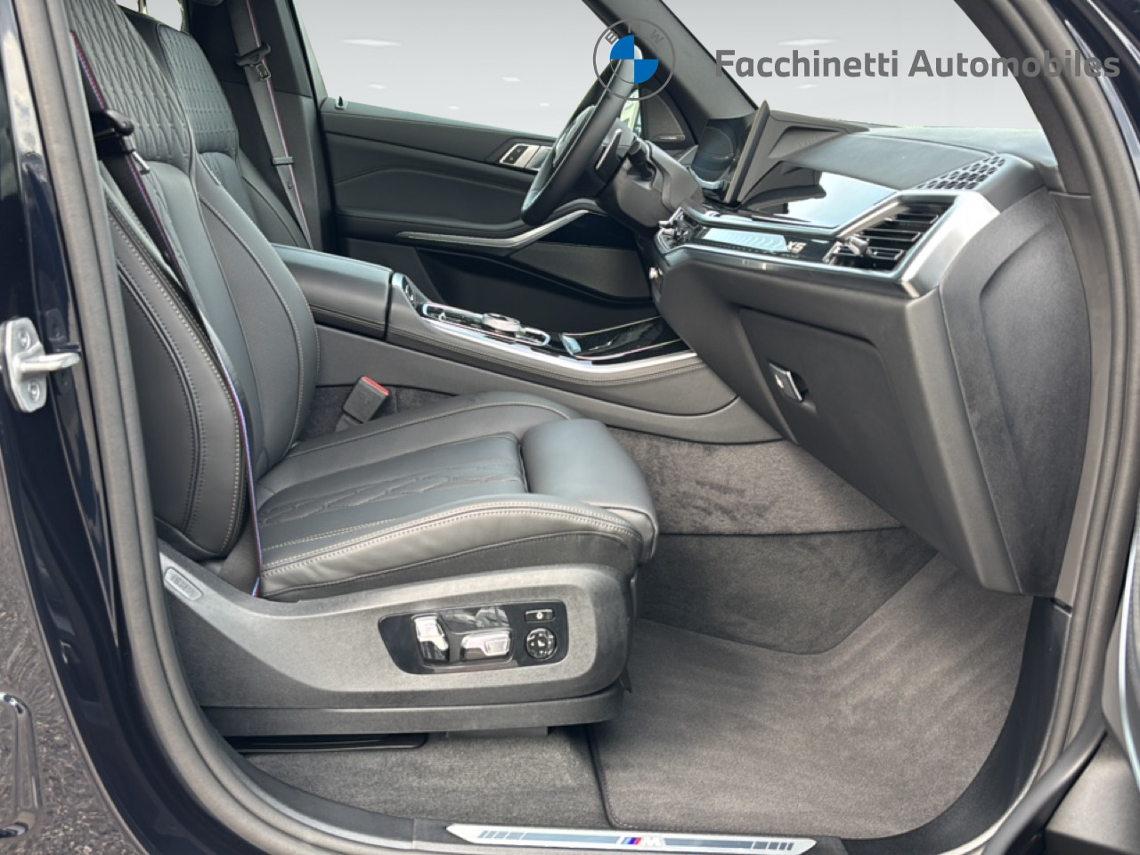 BMW X5 xDrive 48V 40d M Sport Pro Steptronic-image-13