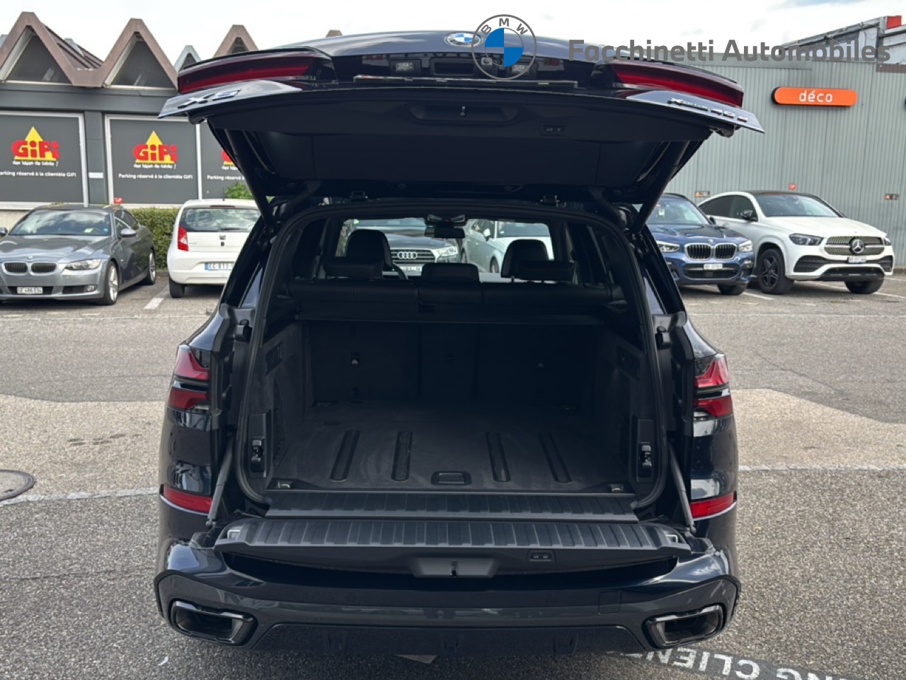 BMW X5 xDrive 48V 40d M Sport Pro Steptronic-image-12