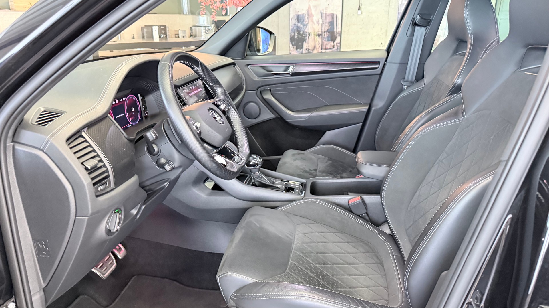 SKODA Kodiaq 2.0 TDI 200 Sportline DSG-image-10