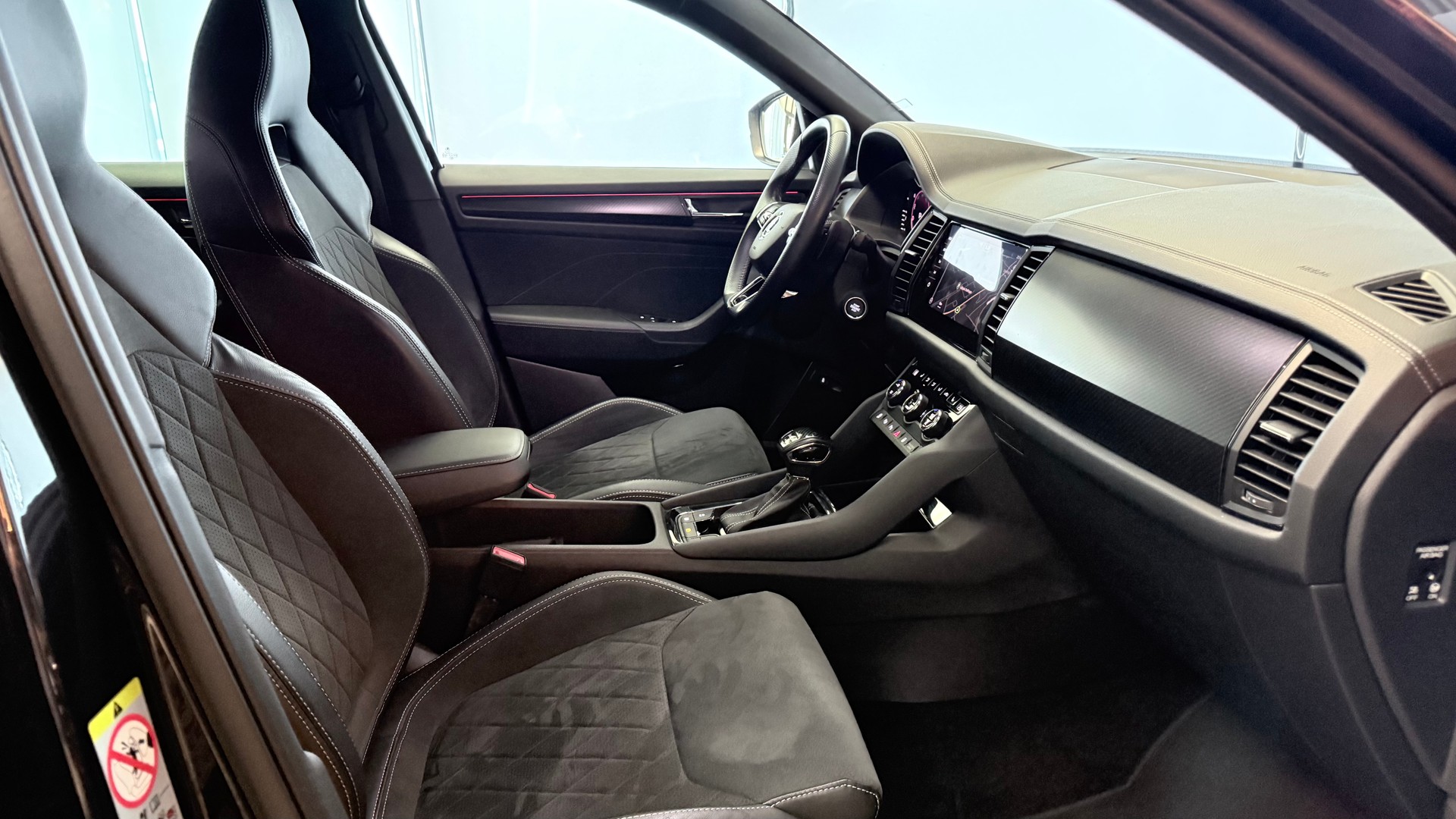 SKODA Kodiaq 2.0 TDI 200 Sportline DSG-image-23